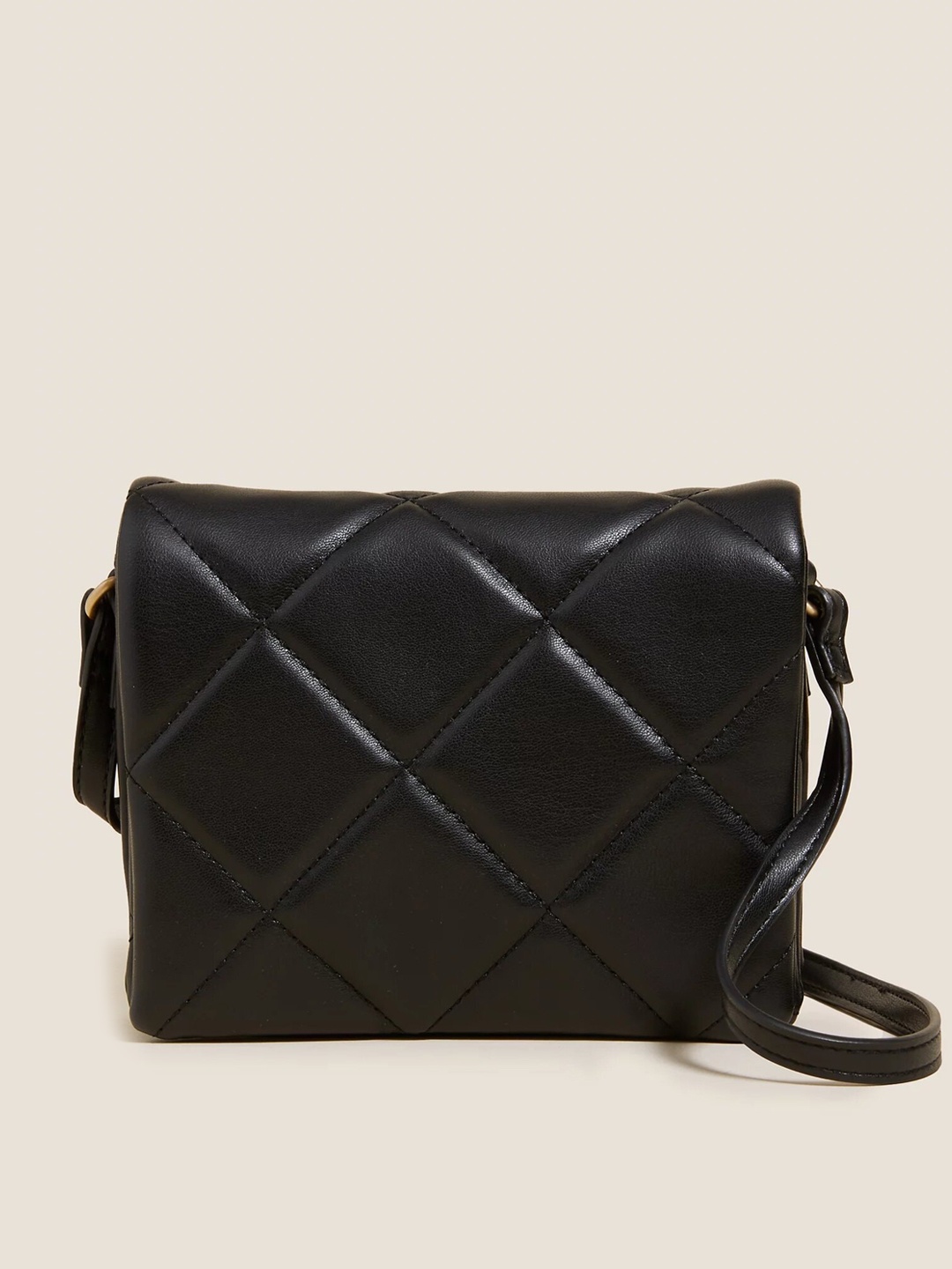 

Lychee bags Textured PU Structured Sling Bag, Black