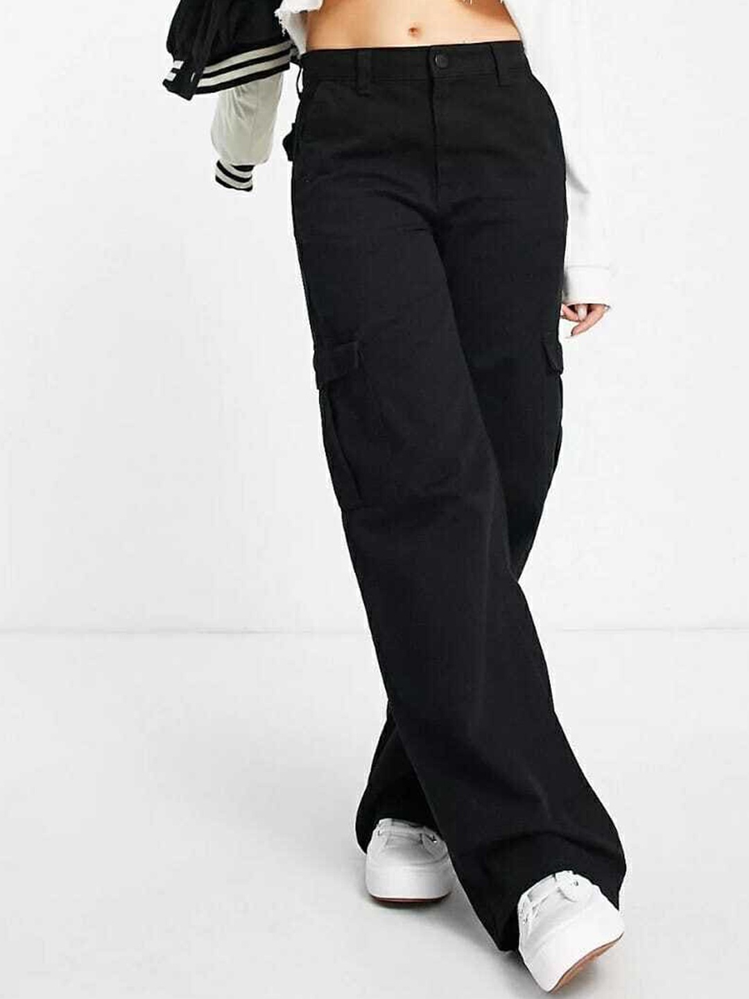 

BROADSTAR Women Relaxed Straight Leg Loose Fit High-Rise Easy Wash Cargos Trousers, Black