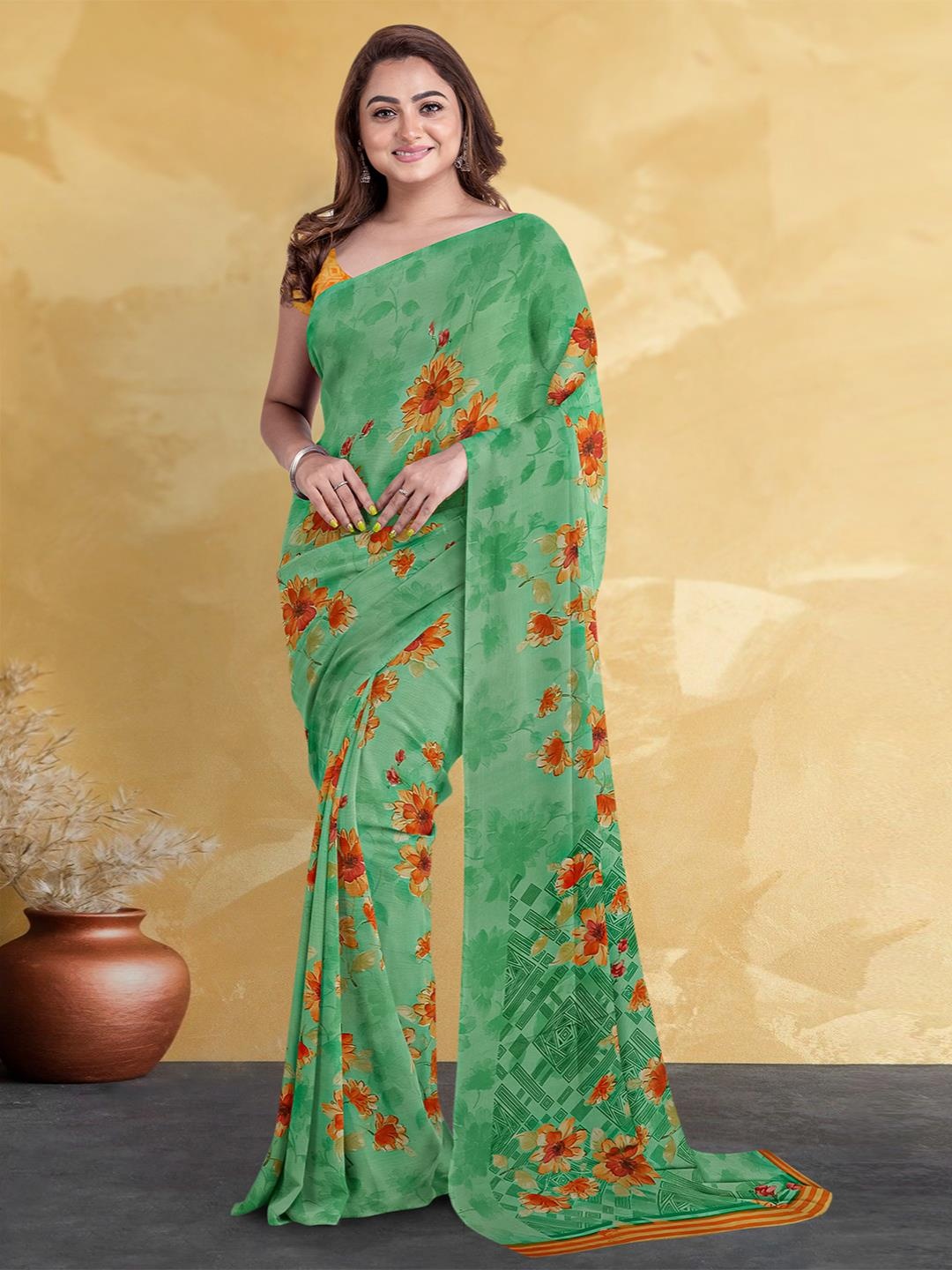 

Kalamandir Floral Saree With Blouse Piece, Green