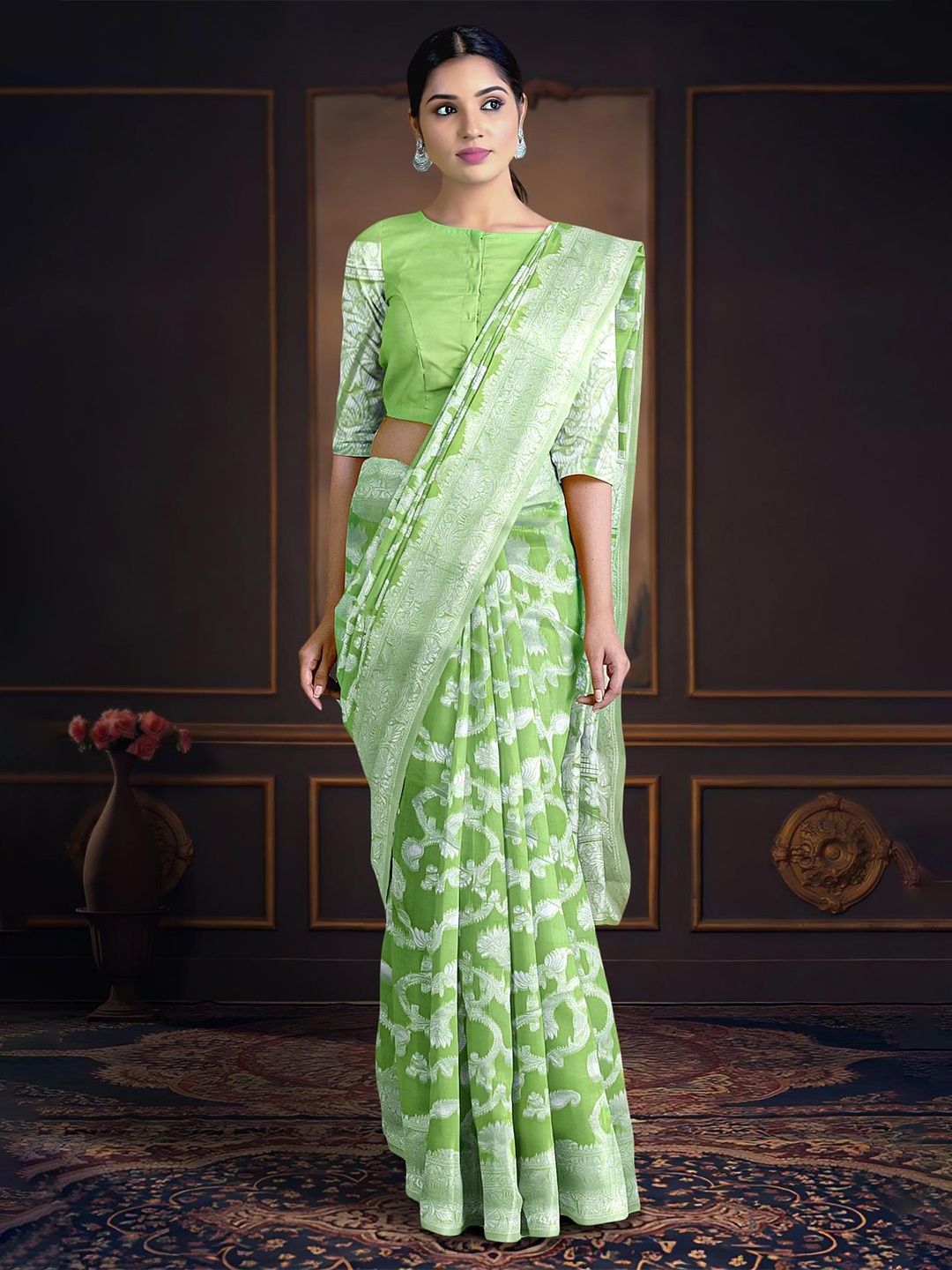 

Kalamandir Woven Design Zari Saree, Green