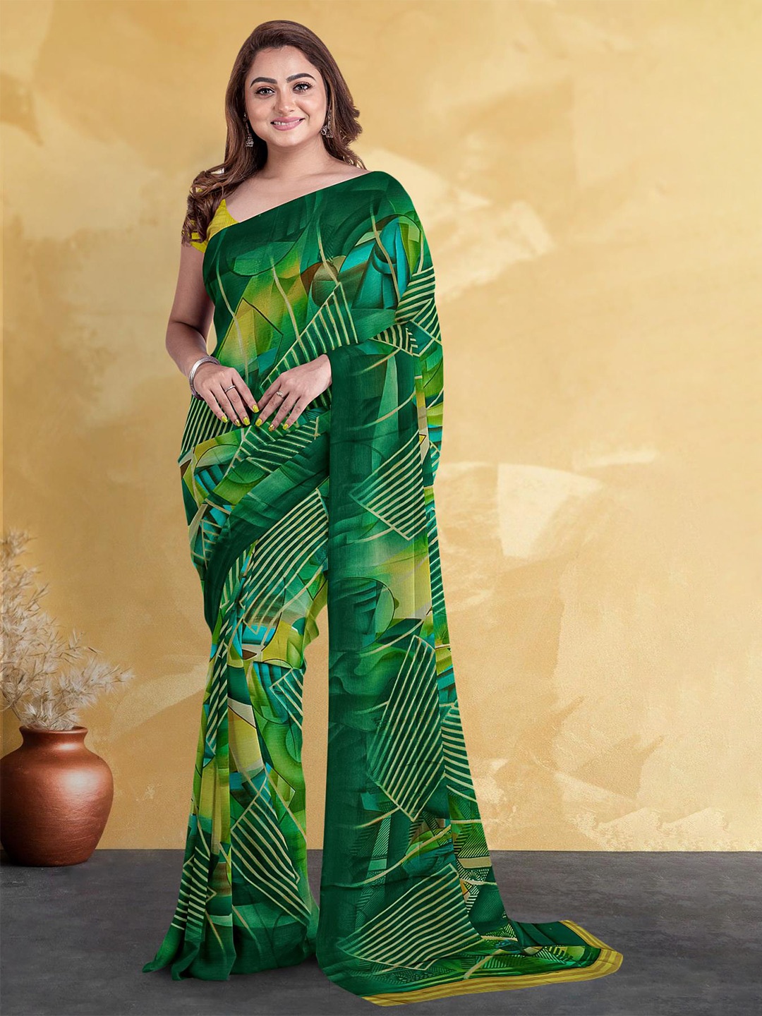 

Kalamandir Printed Saree, Green