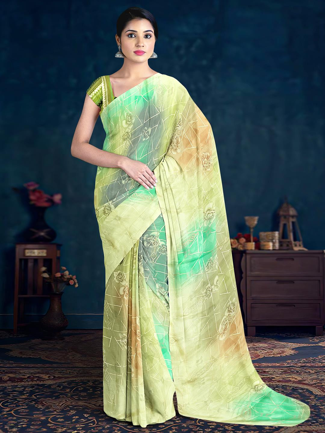 

Kalamandir Abstract Printed Saree, Green
