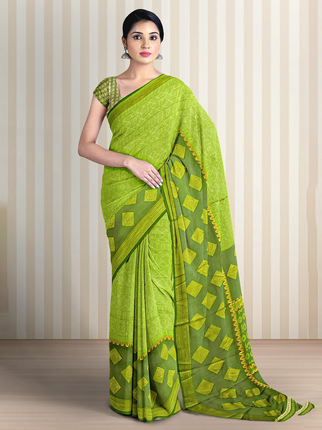 

Kalamandir Woven Design Zari Saree, Green