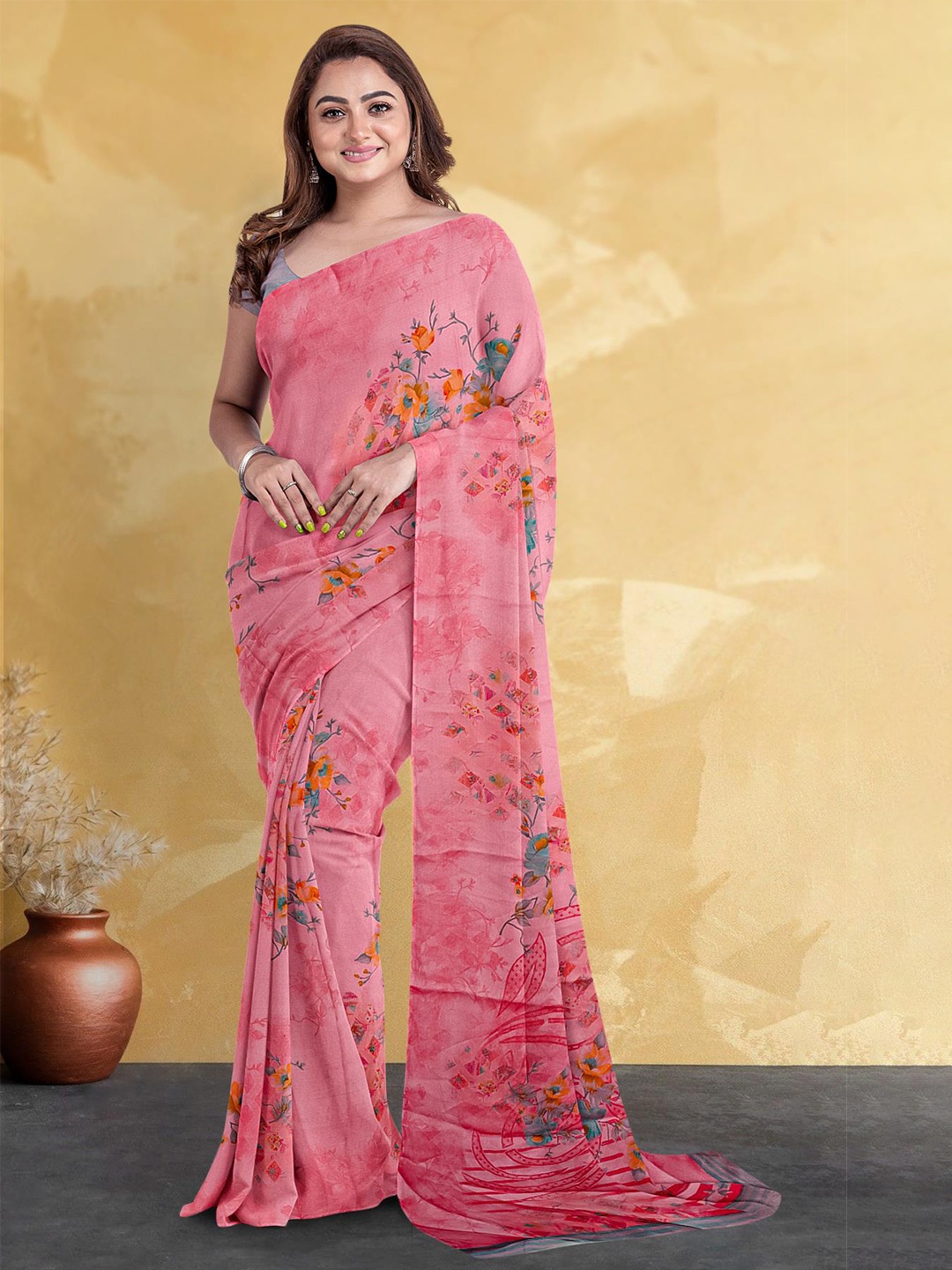 

Kalamandir Floral Printed Saree, Pink