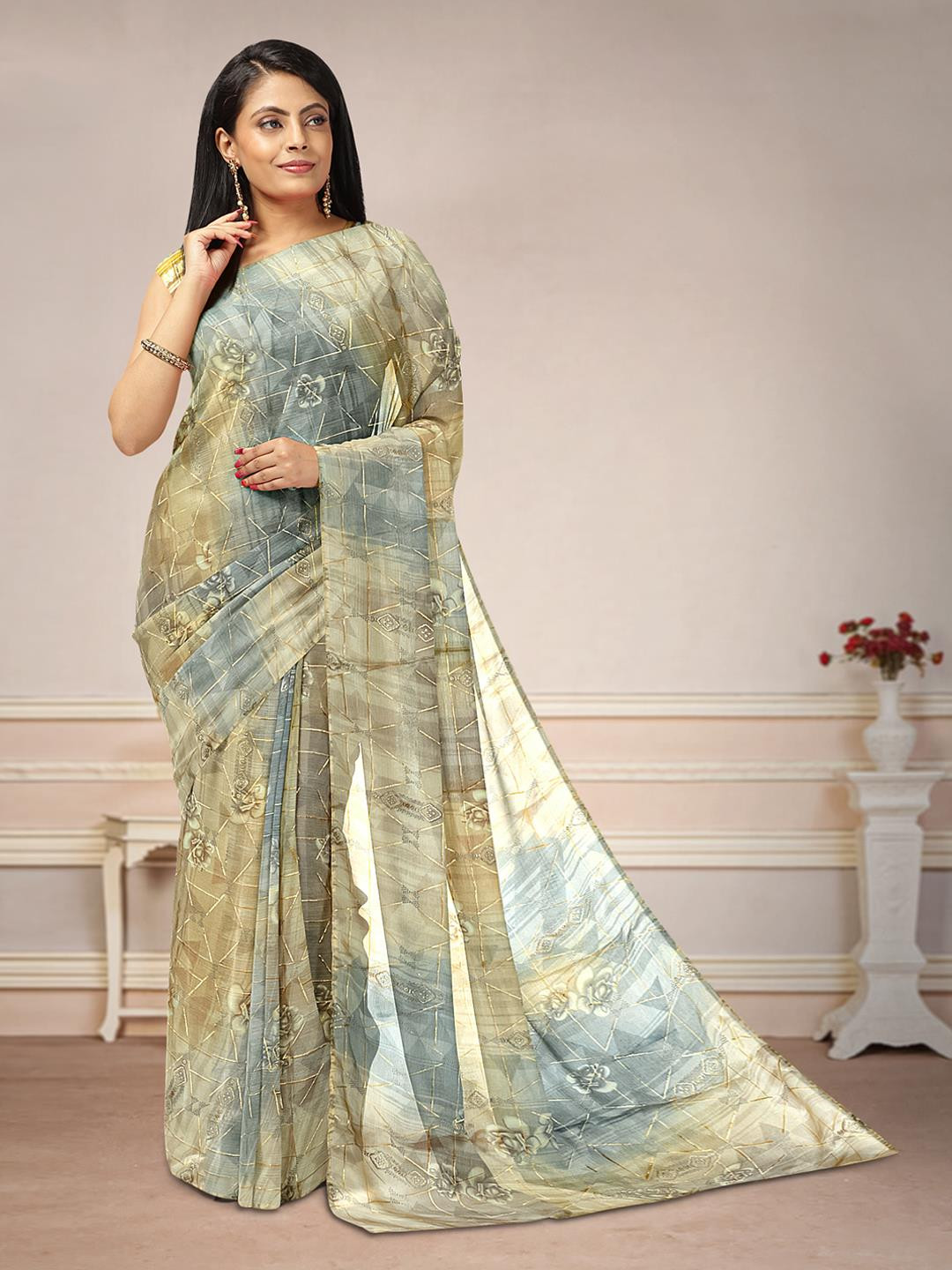 

Kalamandir Floral Printed Saree, Cream