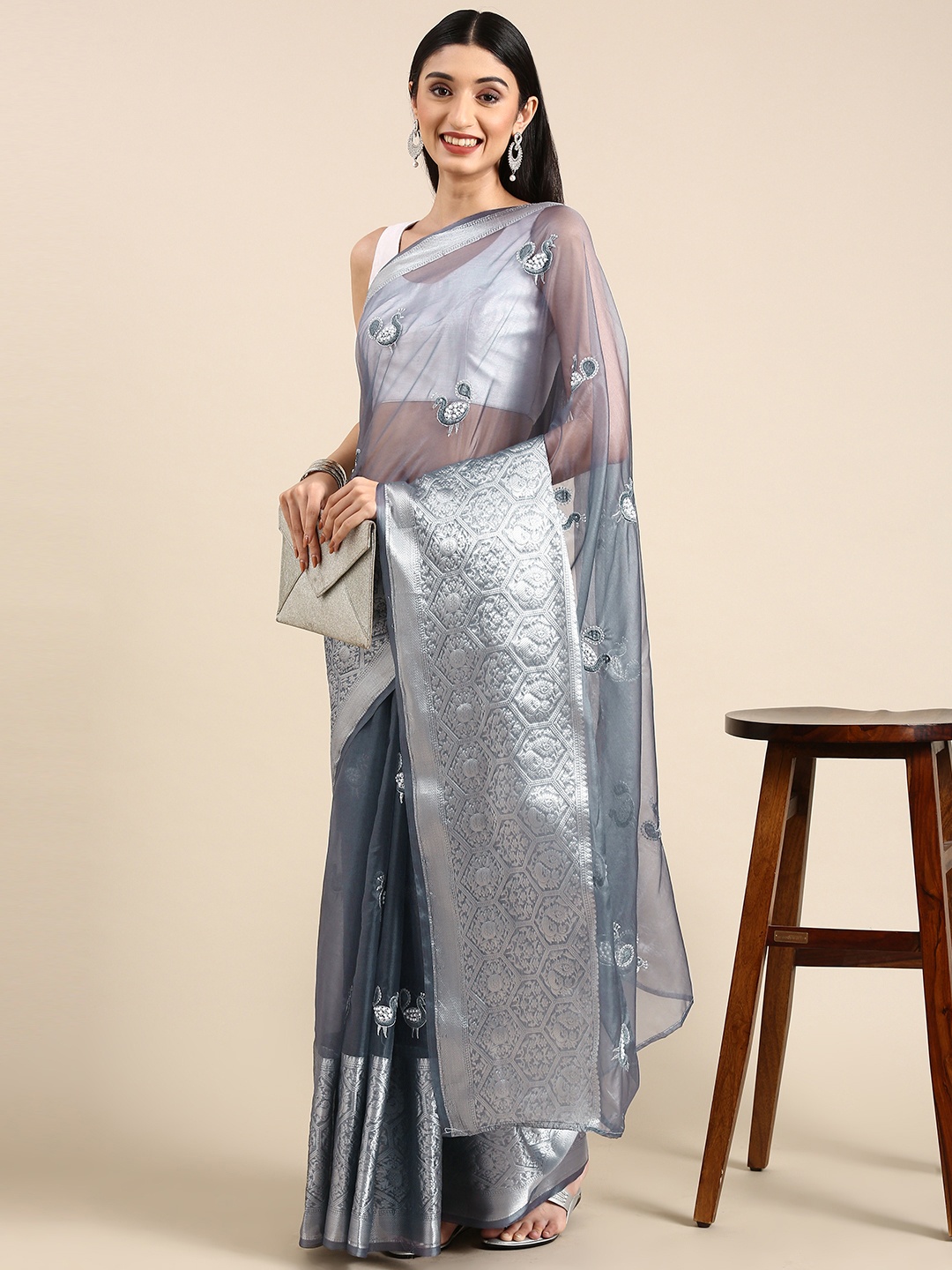 

Anouk Embroidered Ethnic Motifs Zari Silk Blend Saree, Charcoal