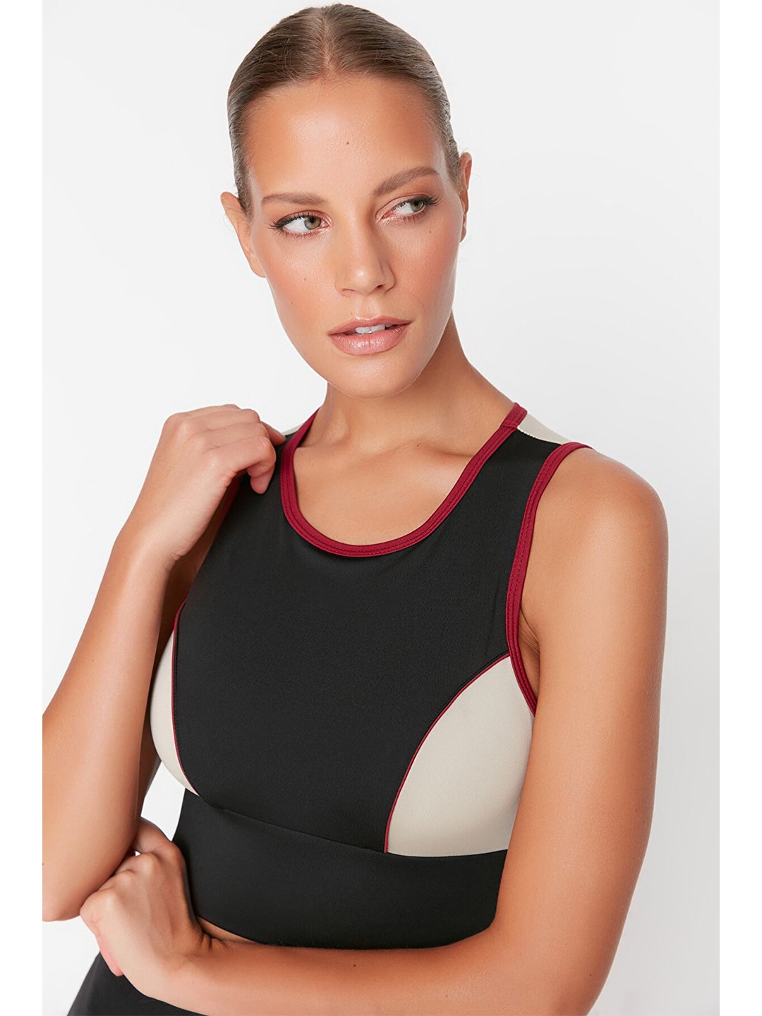 

Trendyol Colourblocked Bra Lightly Padded, Black