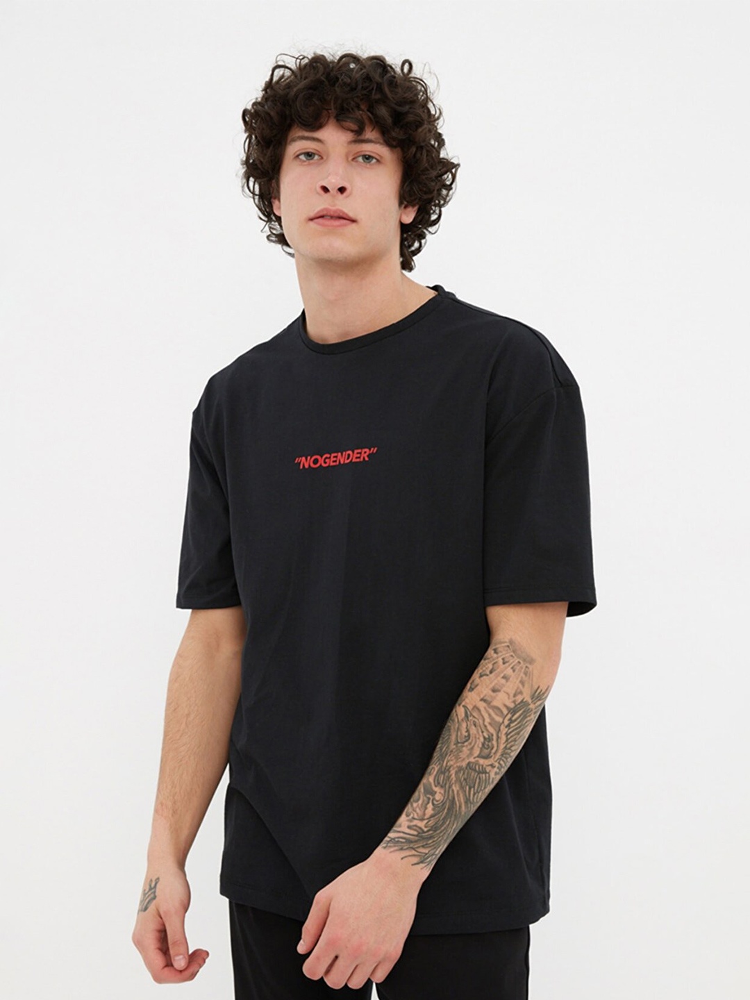 

Trendyol Men Printed Drop-Shoulder Sleeves Pure Cotton T-shirt, Black