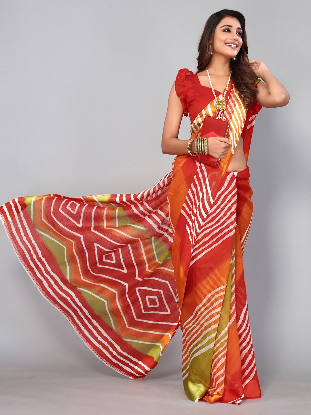 

Yashika Linen Blend Ready to Wear Saree, Green