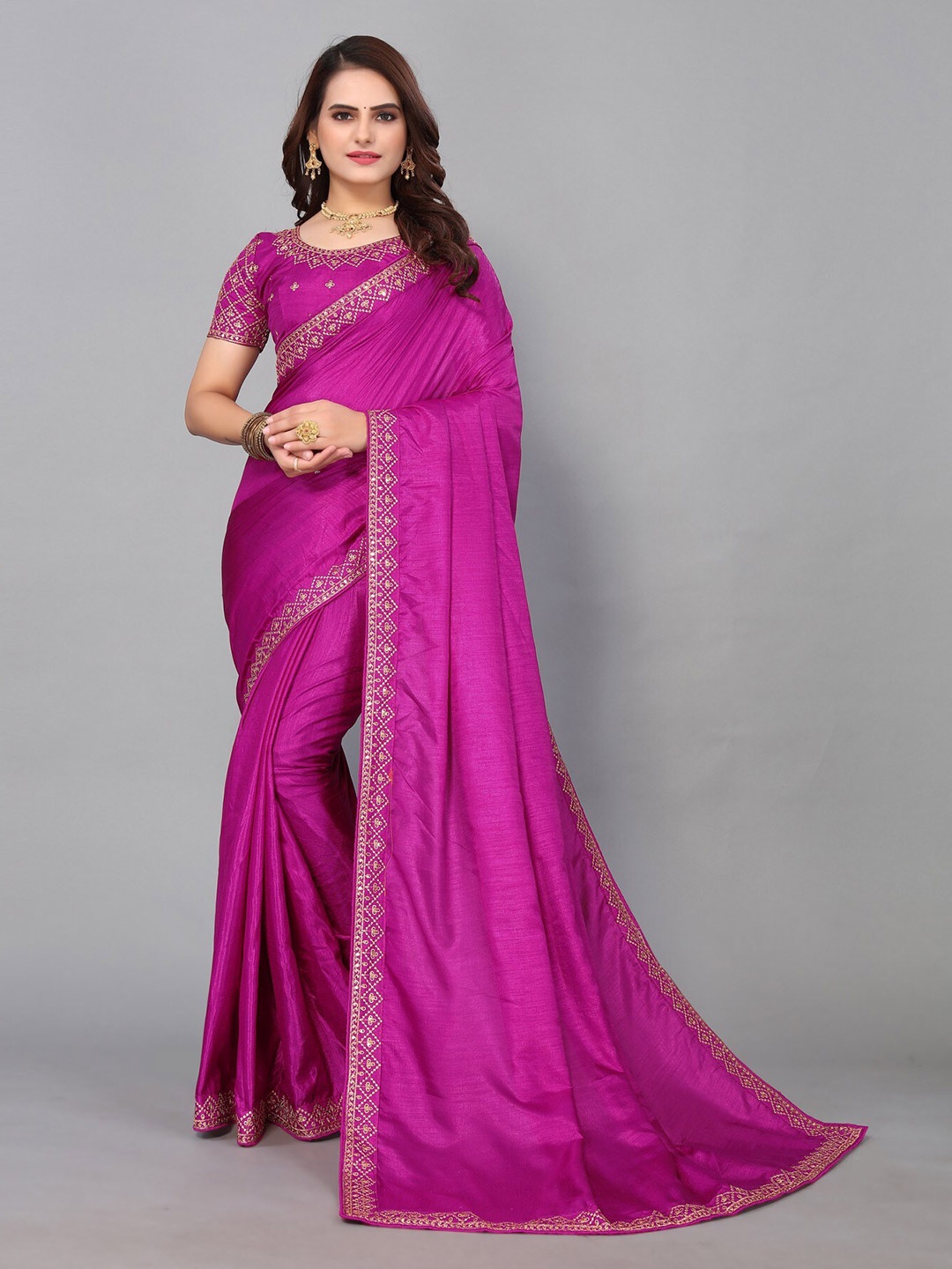 

Yashika Embroidered Saree, Pink