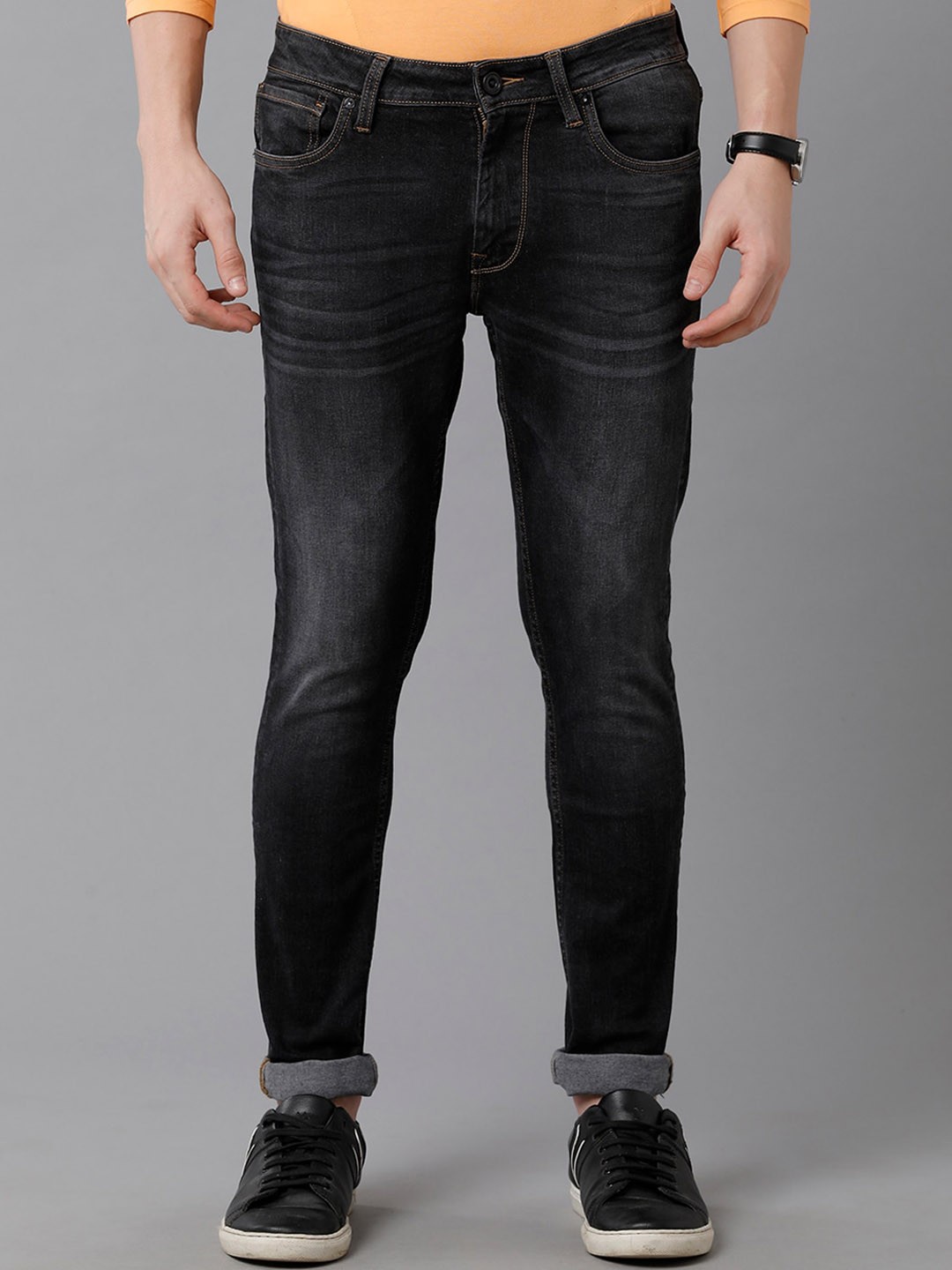 

Voi Jeans Men Slim Fit Mid Rise Heavy Fade Stretchable Jeans, Black