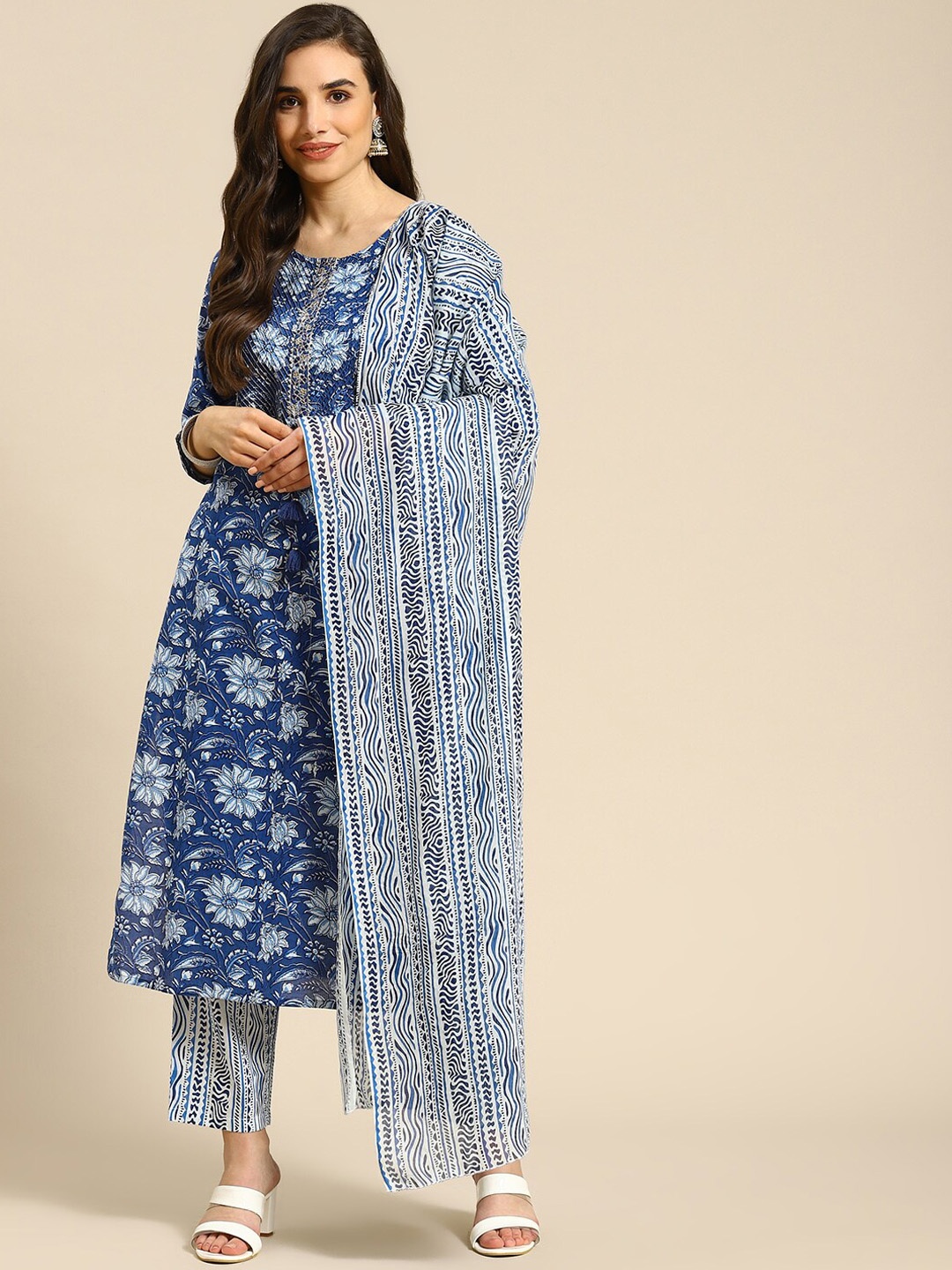 

Prakrti Women Floral Printed Gotta Patti Pure Cotton Kurta with Trouser & With Dupatta, Blue