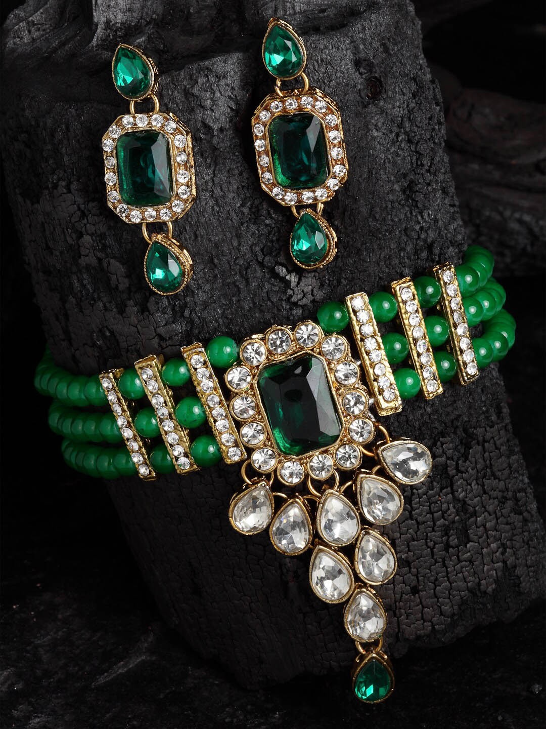 

PANASH Kundan Stone Studded Handcrafted Choker Jewellery Set, Gold