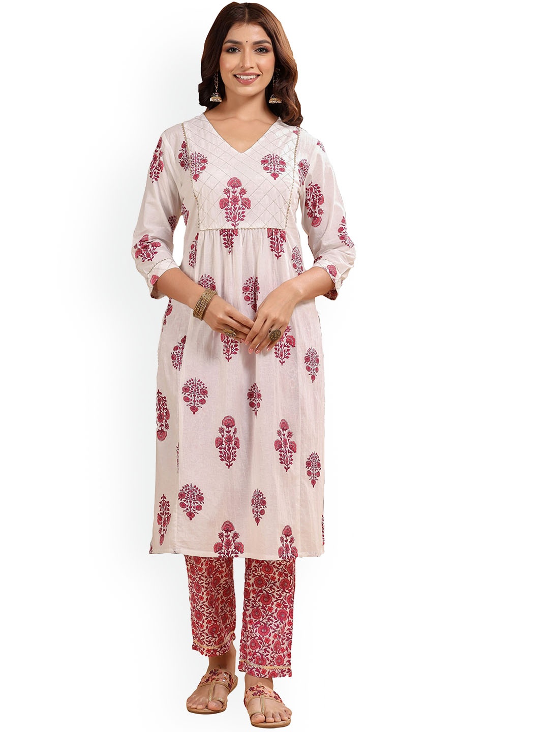 

The Kurta Express Women Floral Printed Pure Cotton Kurta Set & With Dupatta, Pink