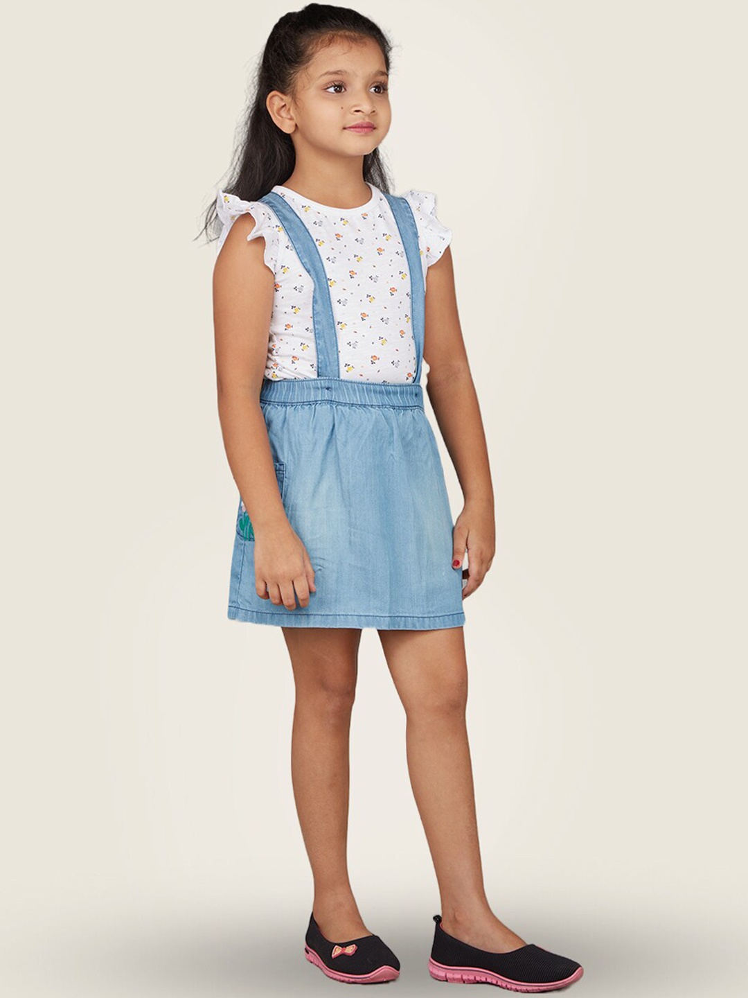 

Zalio Girls Cotton Dungaree With Printed T-Shirt, Blue