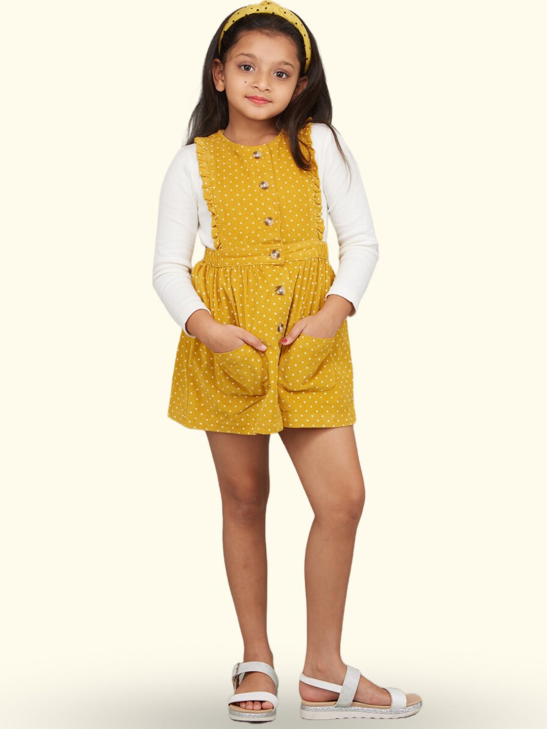 

Zalio Girls Printed Straight Fit Cotton Dungaree With T-Shirt, Yellow