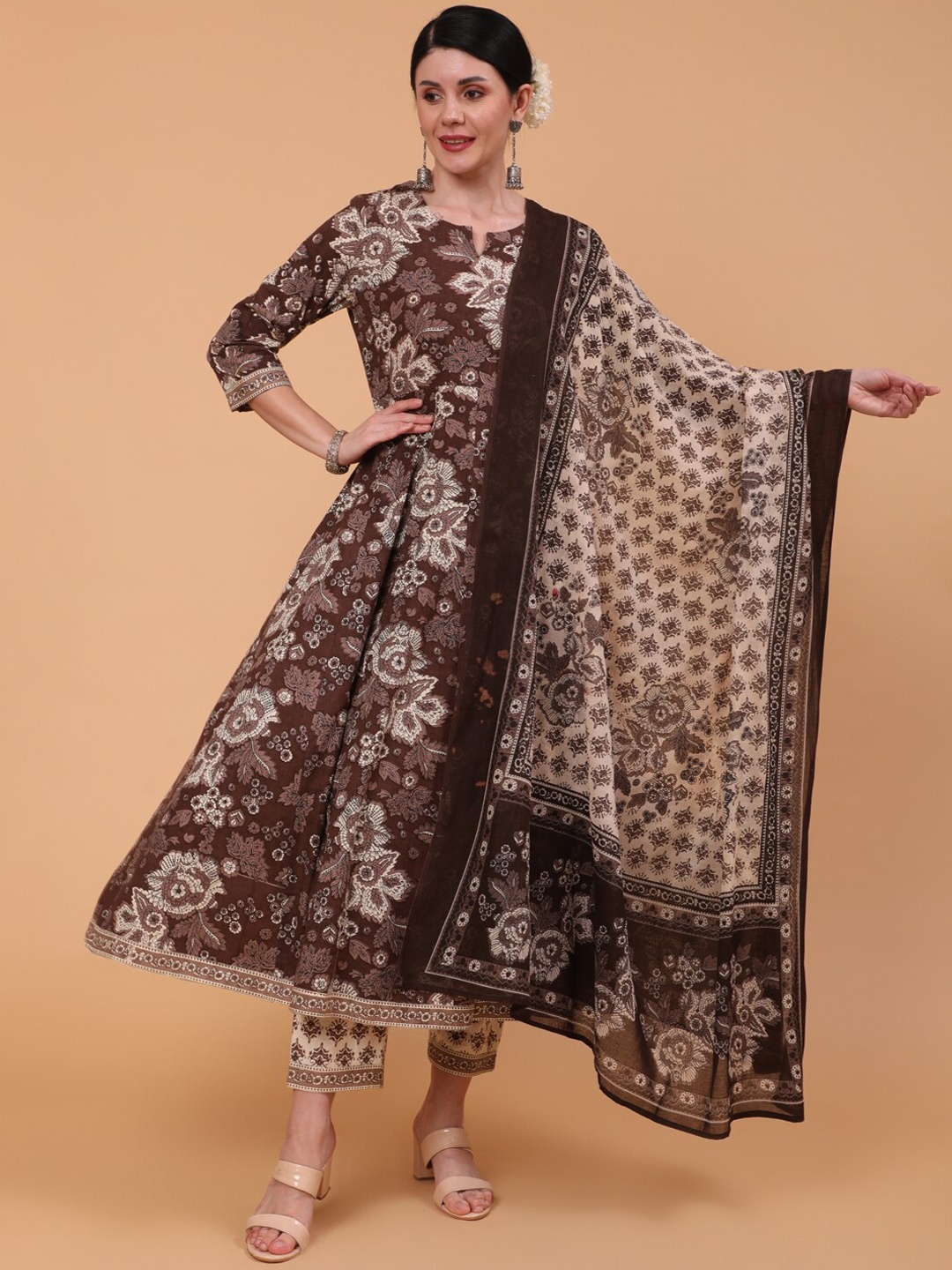 

KIMAYRA Ethnic Motifs Printed Panelled Pure Cotton Kurta with Trousers & With Dupatta, Brown