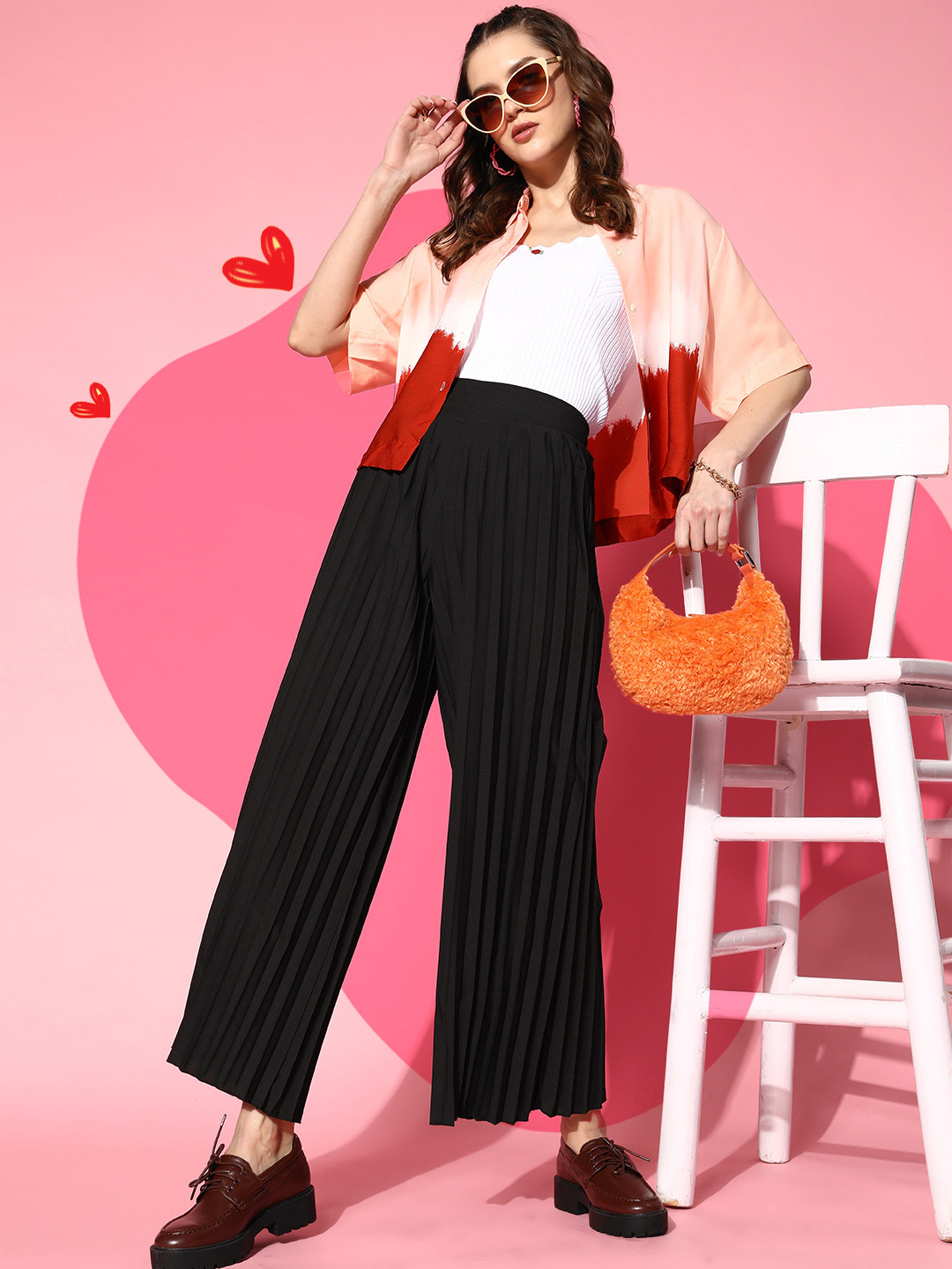 

Berrylush Women Black Loose Fit High-Rise Pleated Trousers
