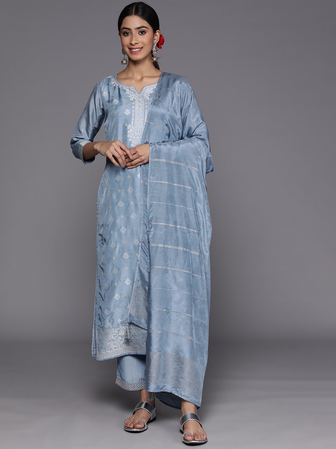 

Libas Women Floral Motifs Kurta With Trousers With Dupatta, Grey