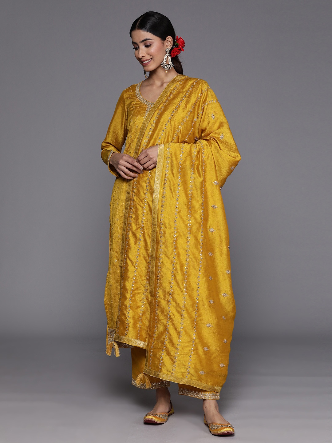 

Libas Women Ethnic Motifs Embroidered Sequinned Kurta With Trousers & With Dupatta, Yellow