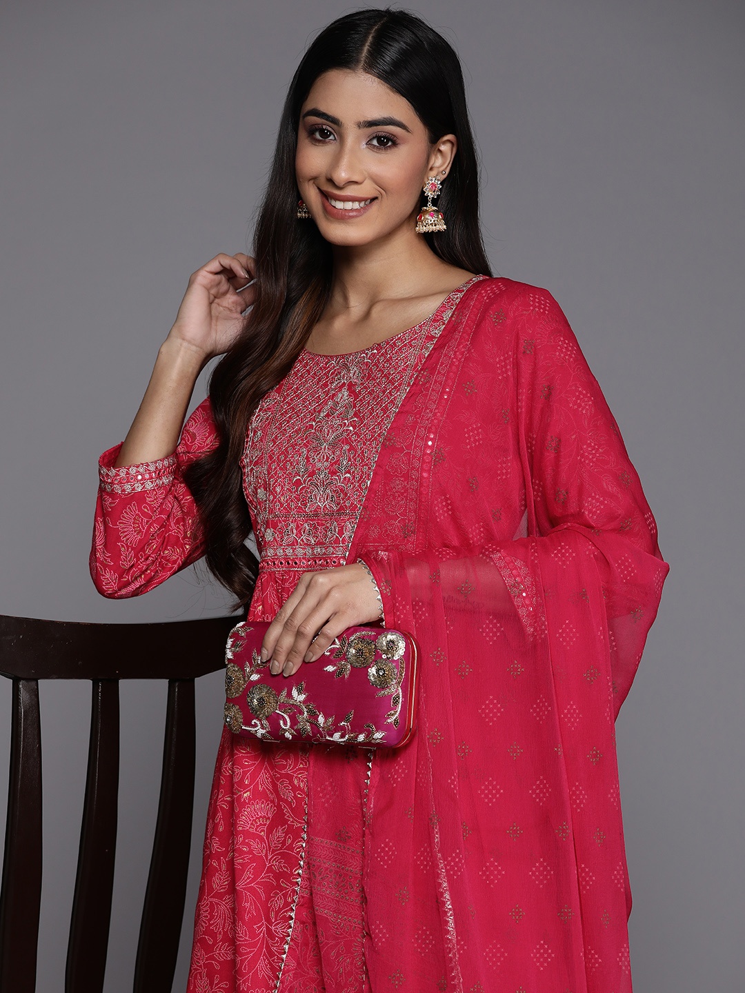 

Libas Women Ethnic Motifs Embroidered Sequinned Kurta With Trousers & With Dupatta, Pink