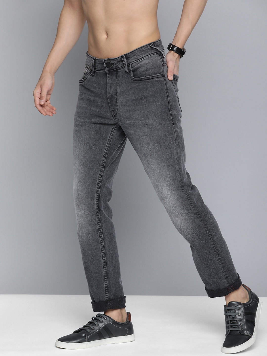 

HERE&NOW Men Slim Fit Heavy Fade Stretchable Mid-Rise Jeans, Black