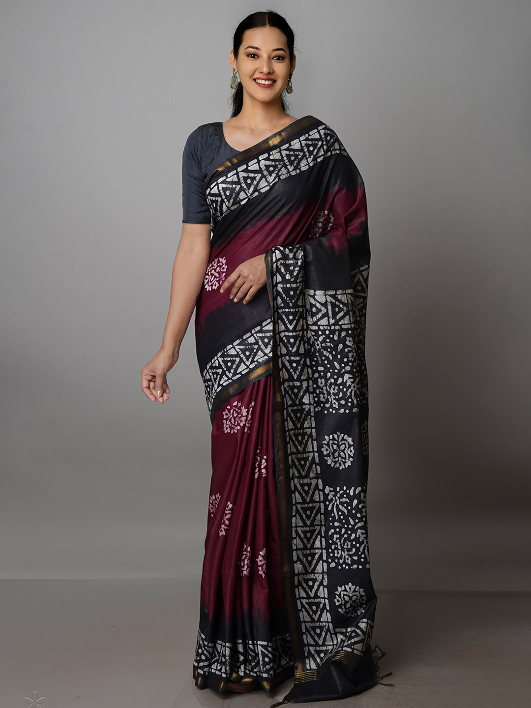 

Unnati Silks Printed Batik Zari Pure Silk Chanderi Handloom Saree, Burgundy
