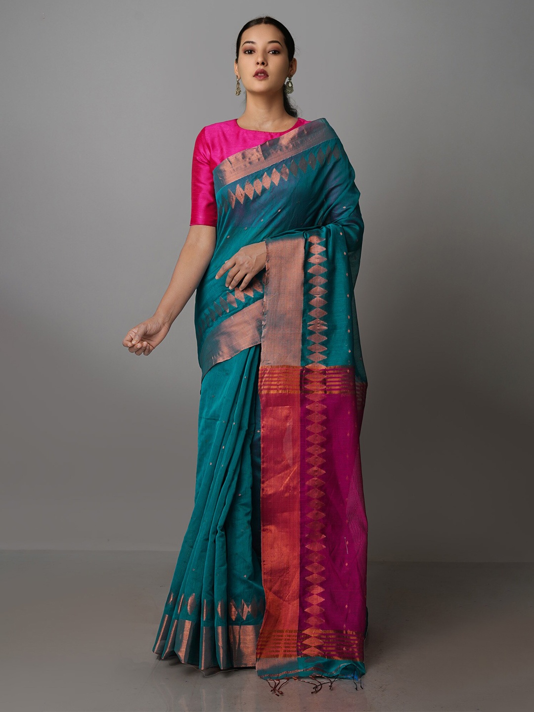 

Unnati Silks Woven Design Zari Pure Linen Jamdani Handloom Saree, Green