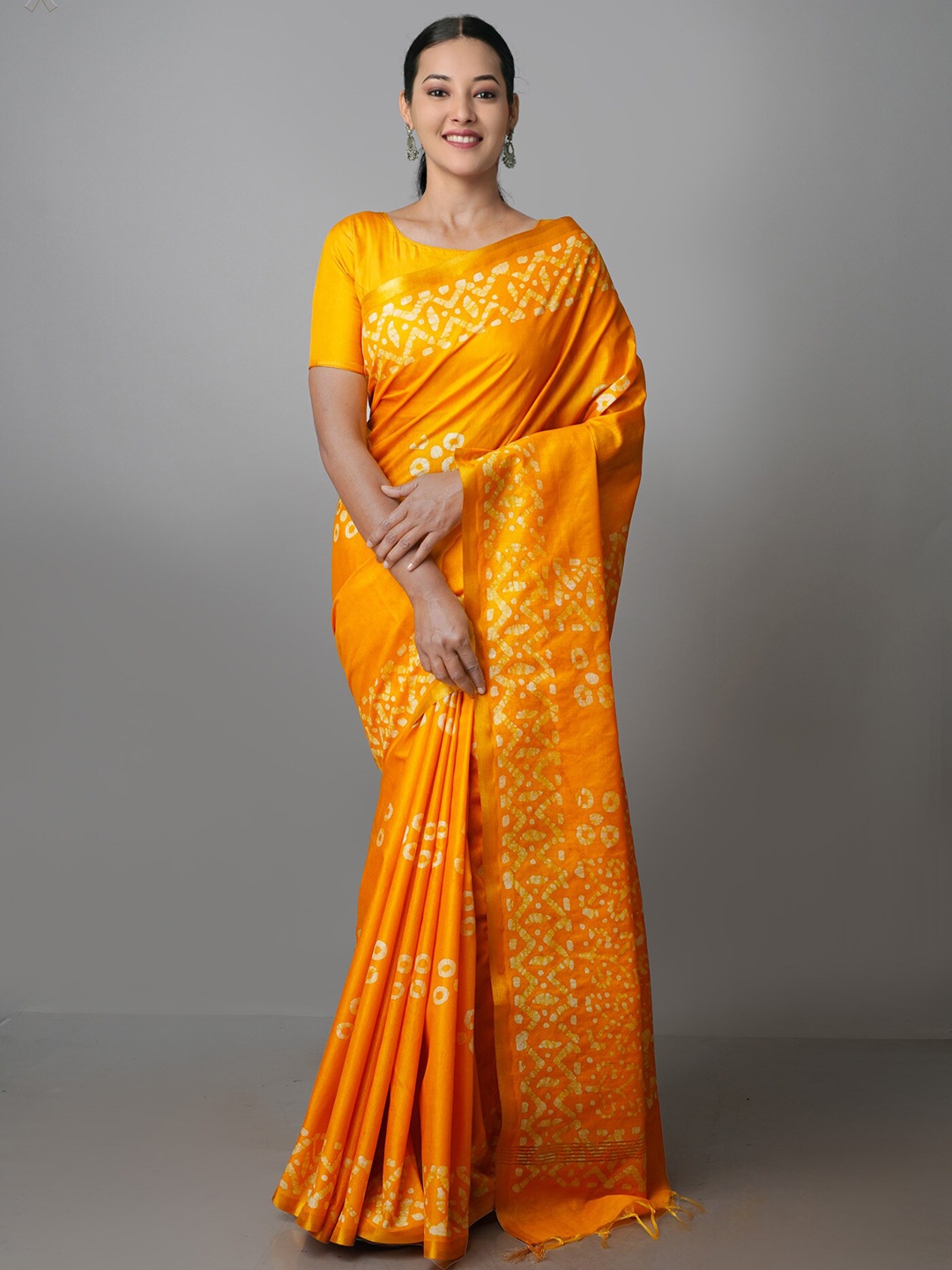 

Unnati Silks Yellow & White Batik Pure Silk Chanderi Saree