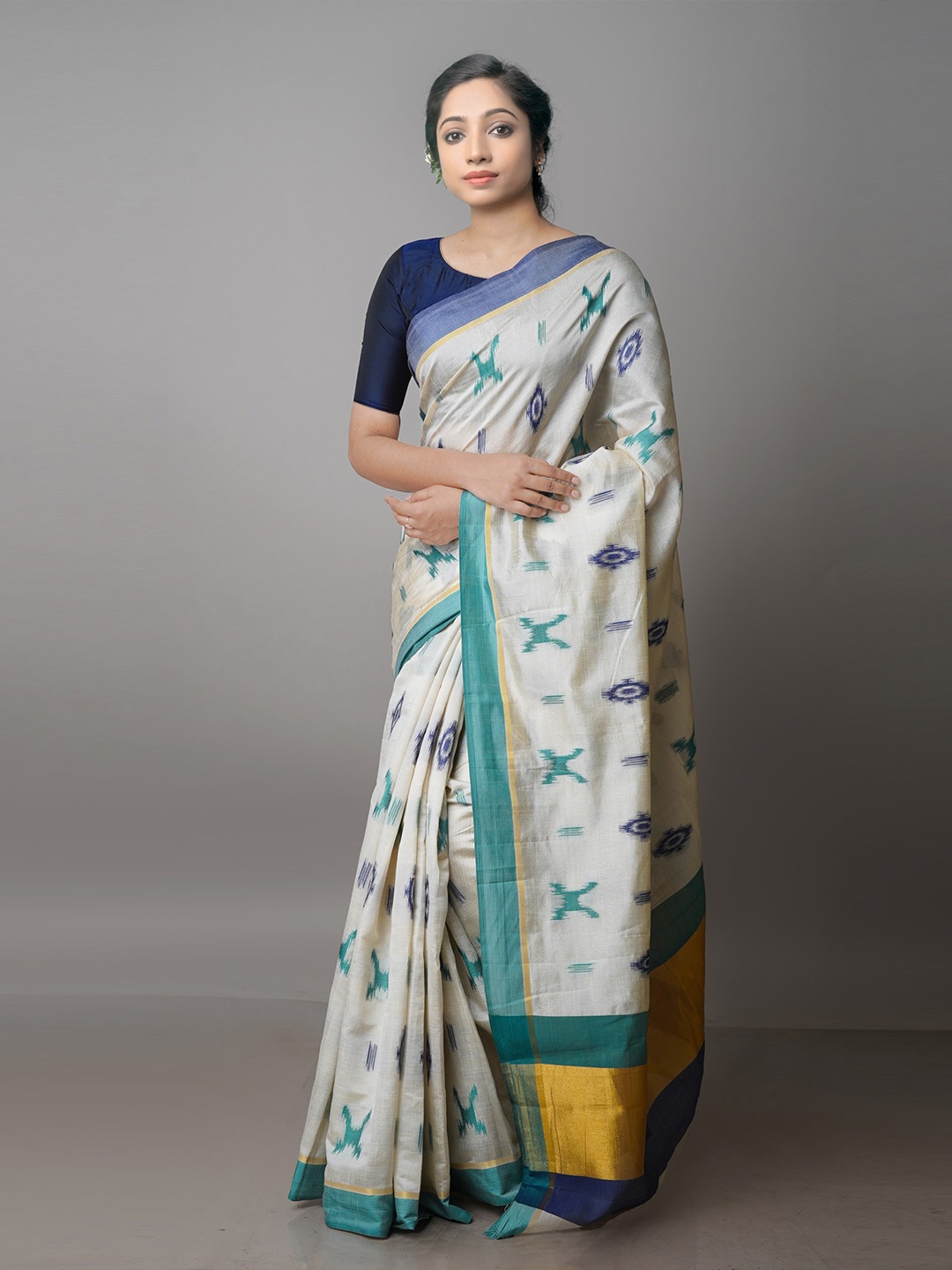 

Unnati Silks Zari Jamdani Saree, Off white