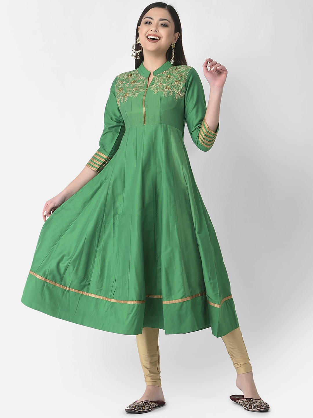 

Span Women Zari Embroidered Anarkali Kurta, Green