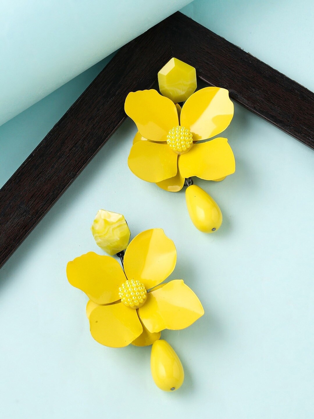 

AVANT-GARDE PARIS Yellow Floral Drop Earrings