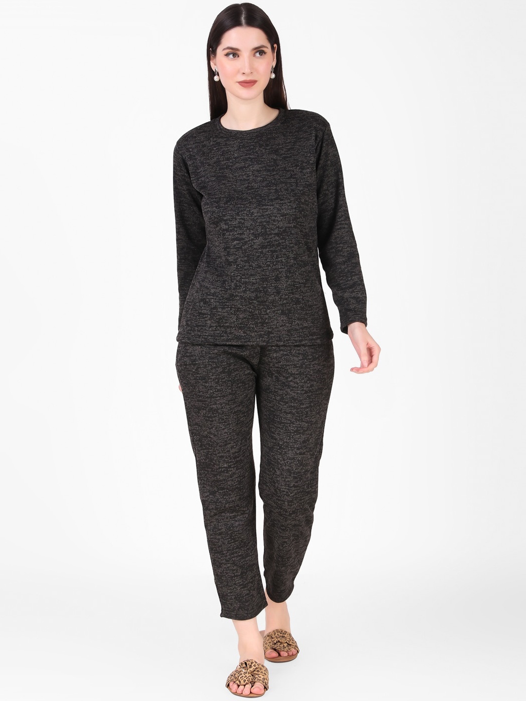 

FNOCKS Women Black Night suit