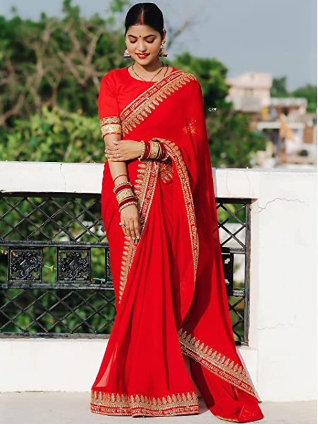 

Florence Red & Gold-Toned Ilkal Saree