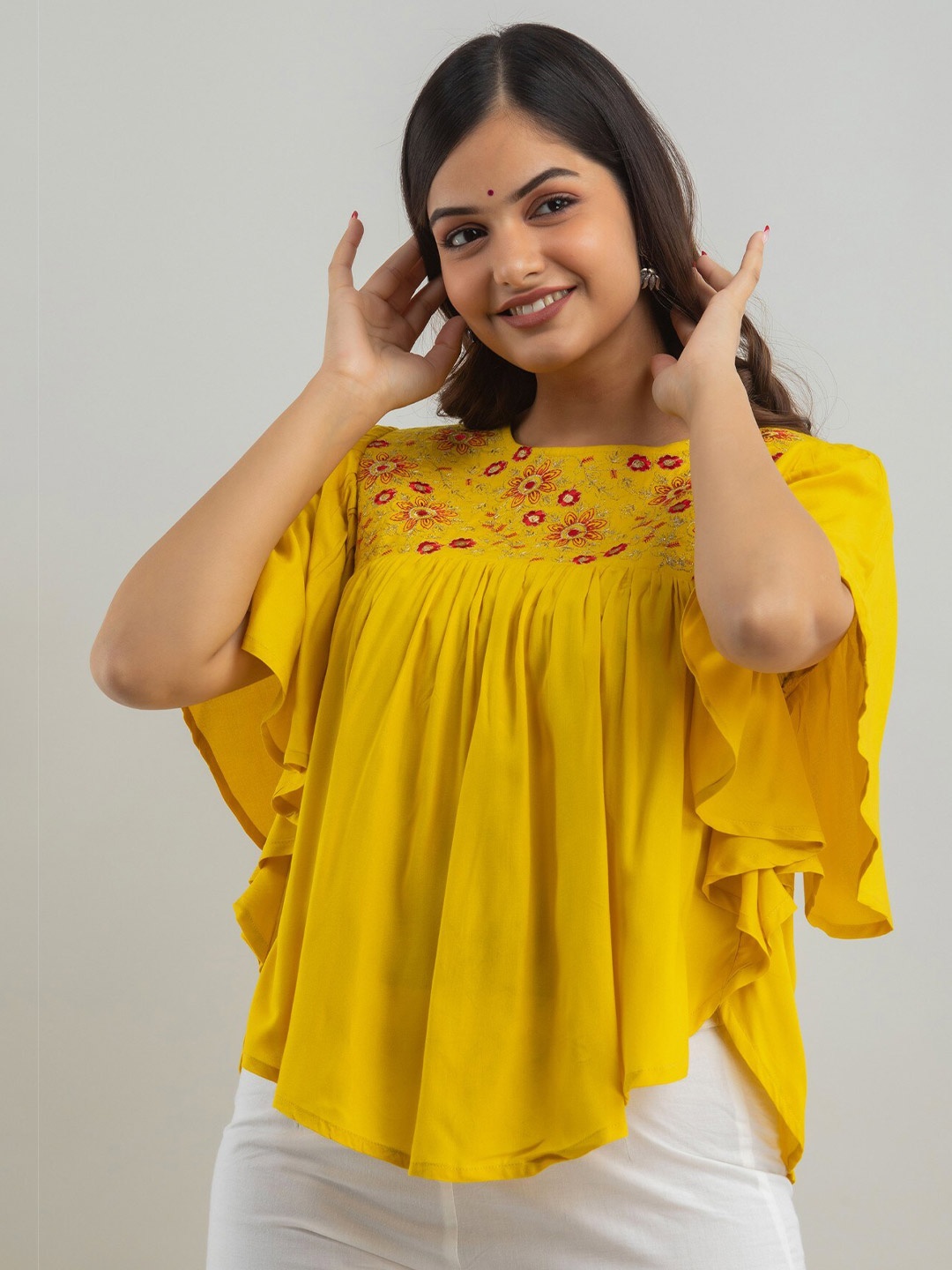 

Women Touch Floral Embroidered Kaftan Top, Yellow