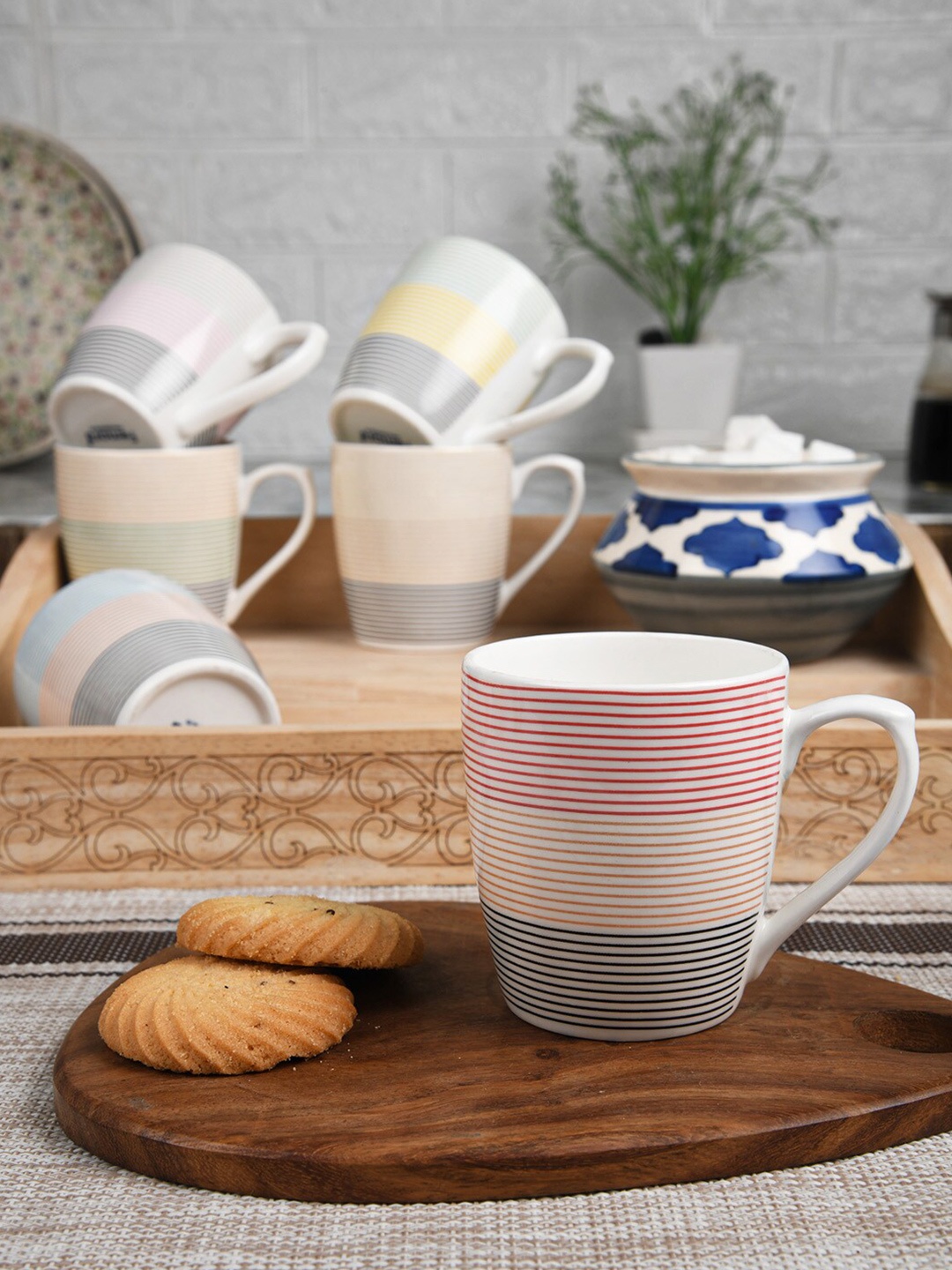 

Femora 6 Pcs White & Pink Geometric Printed Bone China Glossy Cups 160 ml