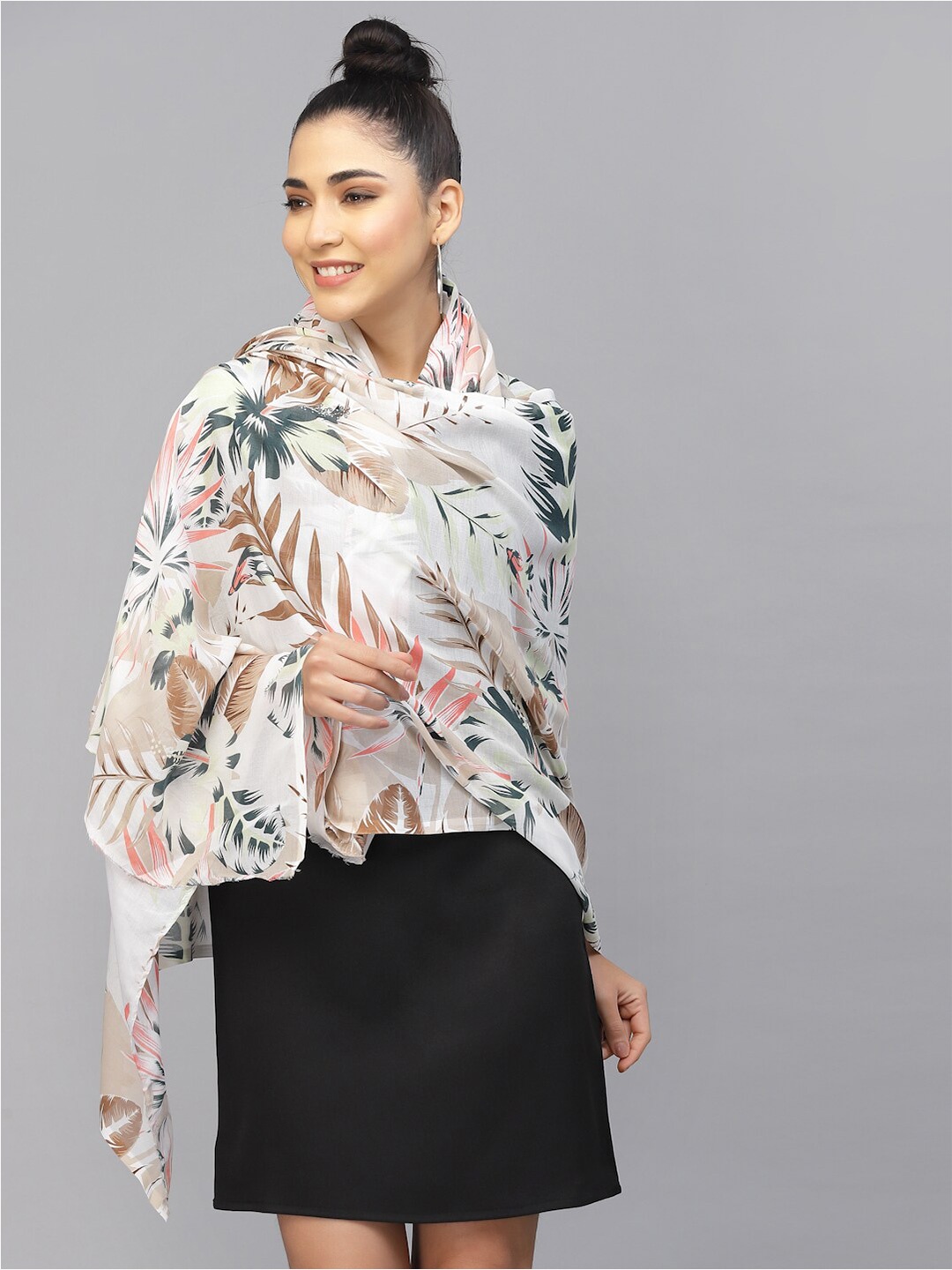 

J Style Women Printed Stole, White