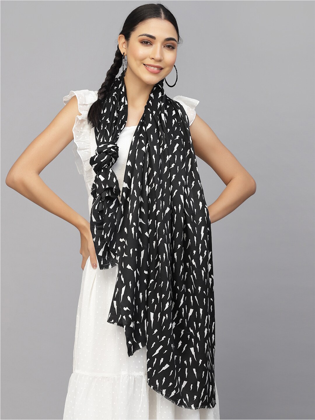 

J Style Women Printed Stole, Black