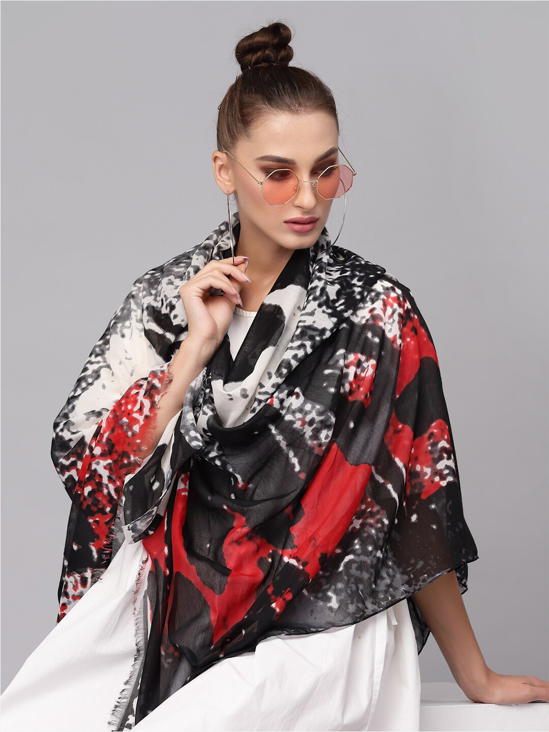 

J Style Women Printed Stole, Red