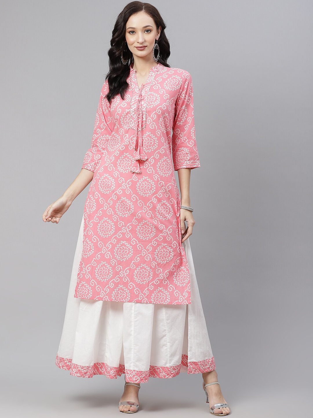 

Divena Women Plus Size Bandhani Printed Gotta Patti Pure Cotton Kurta With Palazzos, Pink