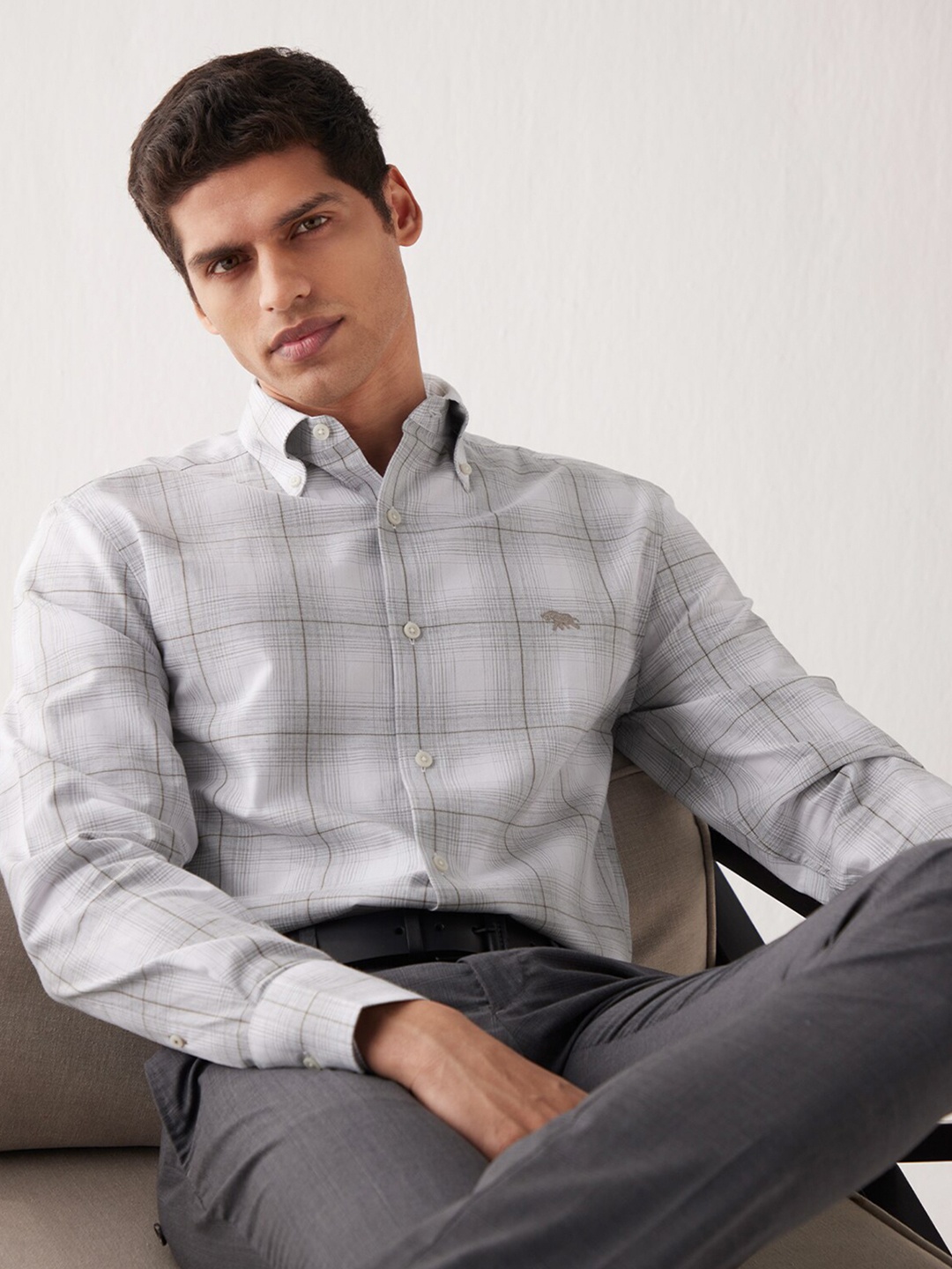 

Andamen Men Tartan Checks Checked Formal Cotton Shirt, Grey