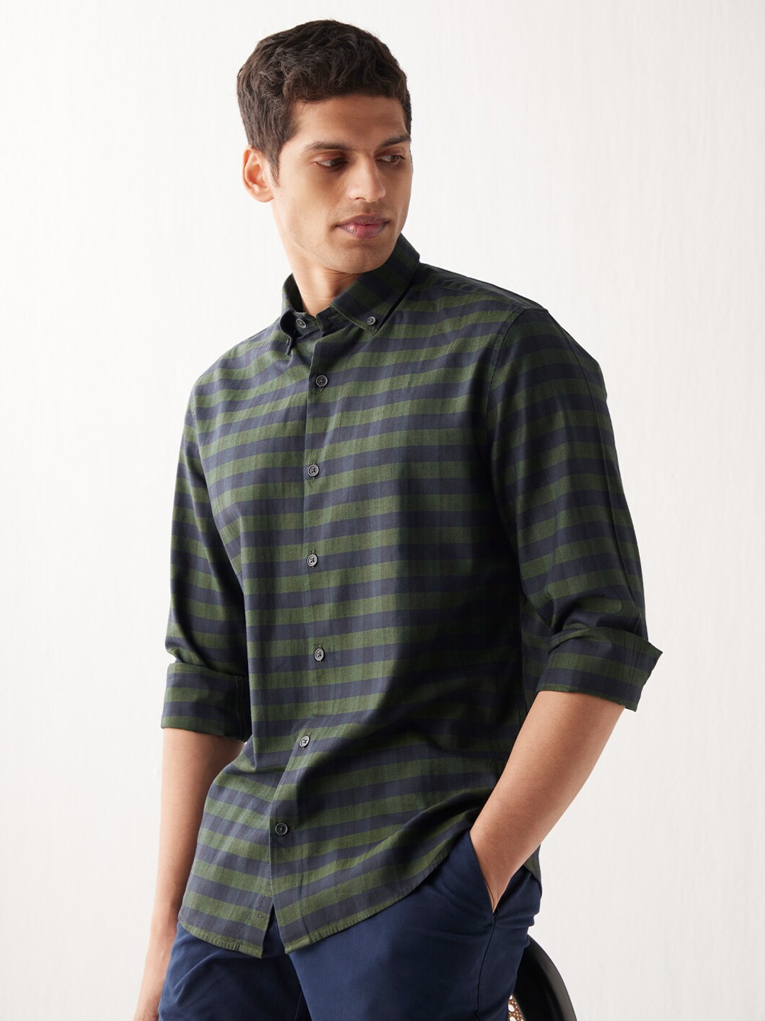 

Andamen Men Classic Tartan Checked Casual Cotton Shirt, Olive