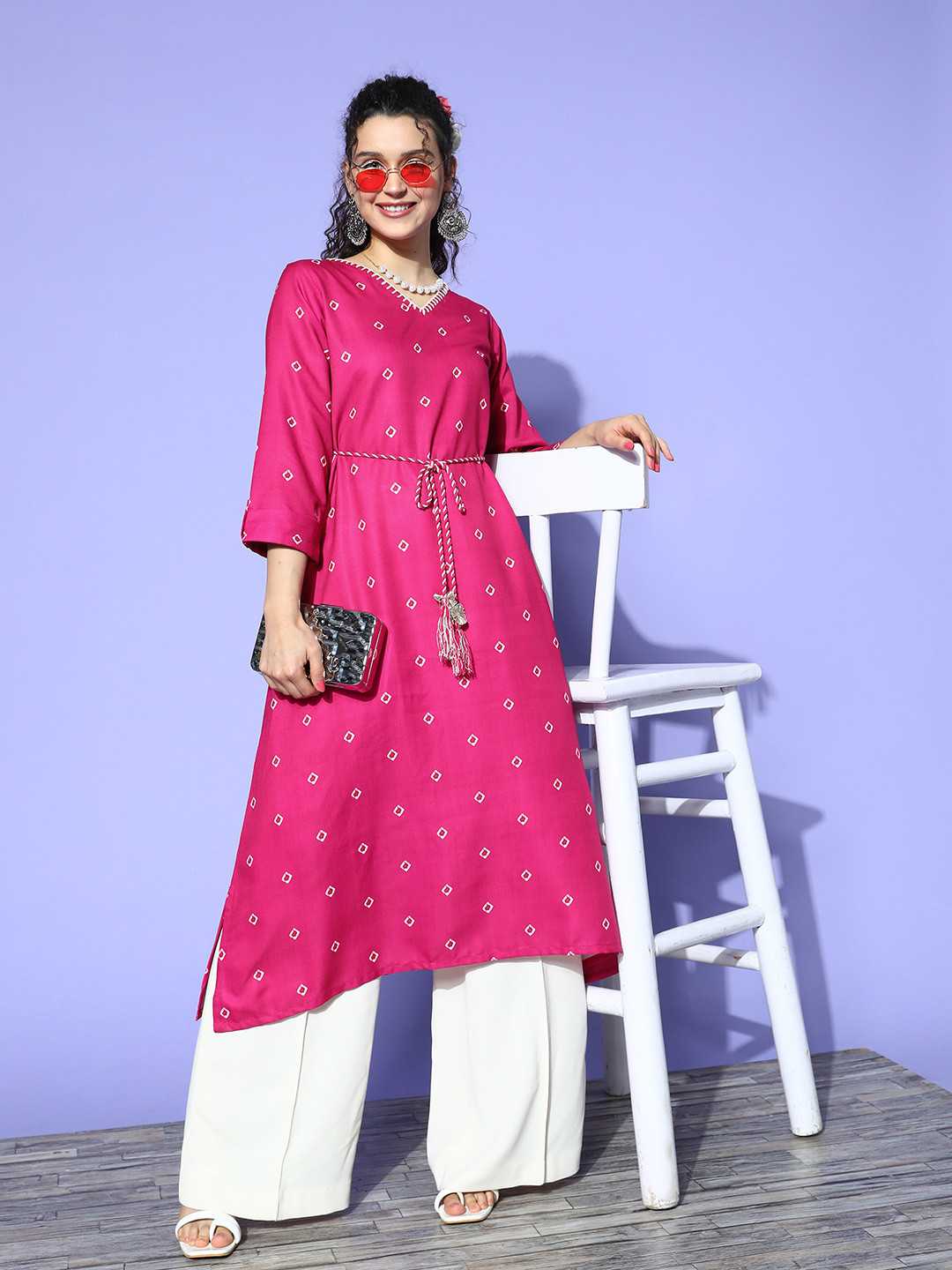

Varanga Women Bandhani Printed Thread Work Kurta, Pink