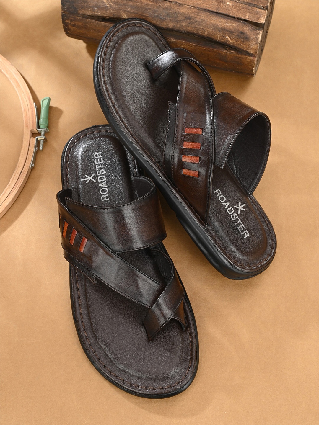 

Roadster Men Comfort Sandals, Brown