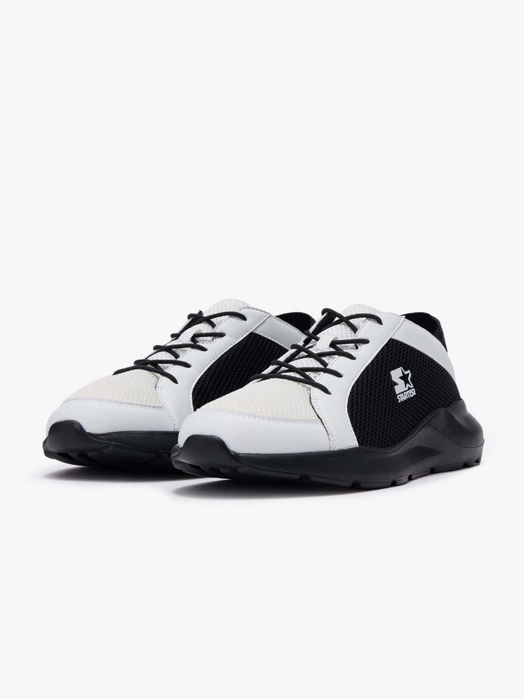 

STARTER Men Colourblocked Round Toe Sneakers, Black