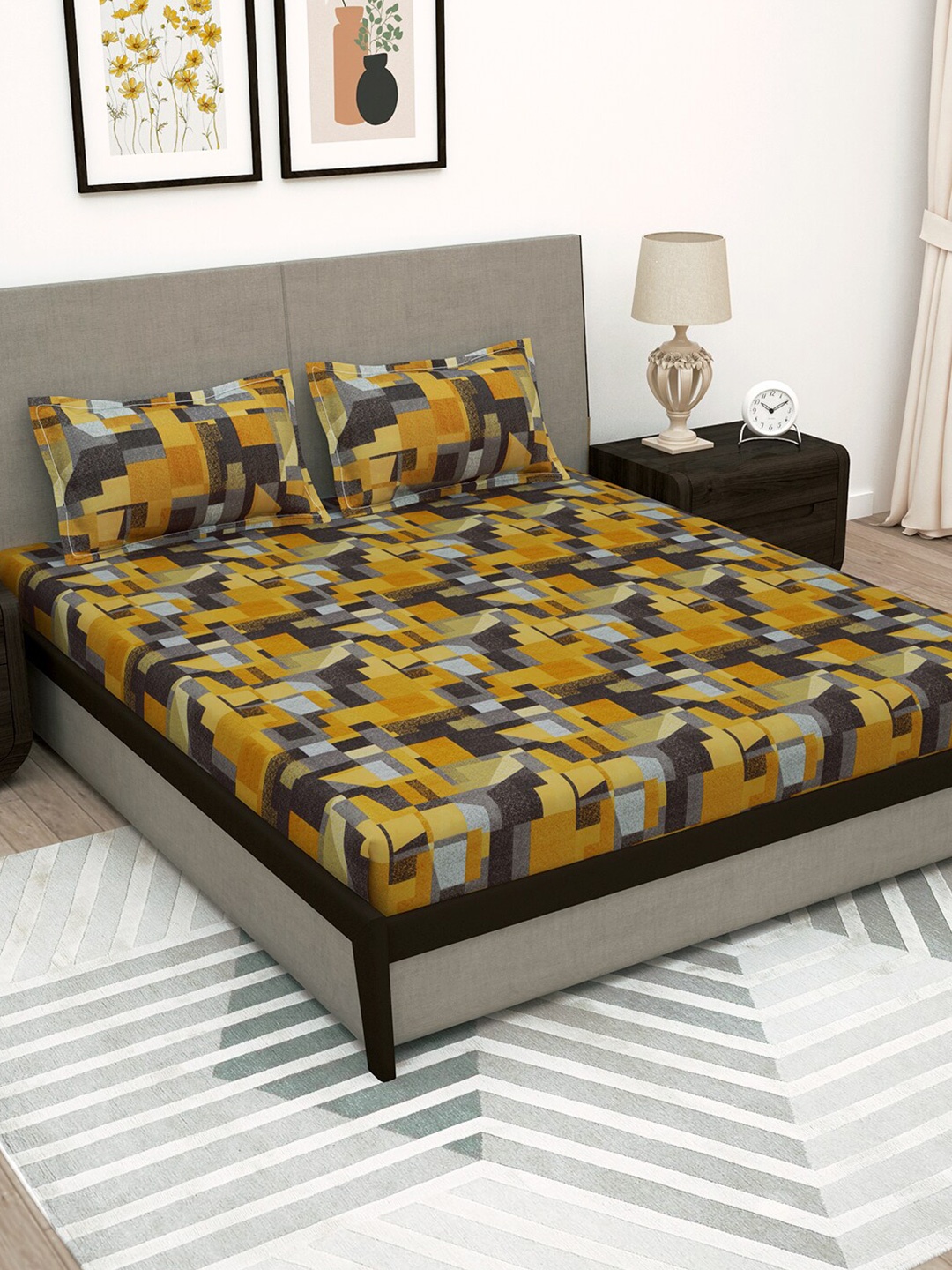 

Story@home Mustard & Brown Geometric 180 TC Flat Queen Bedsheet with 2 Pillow Covers