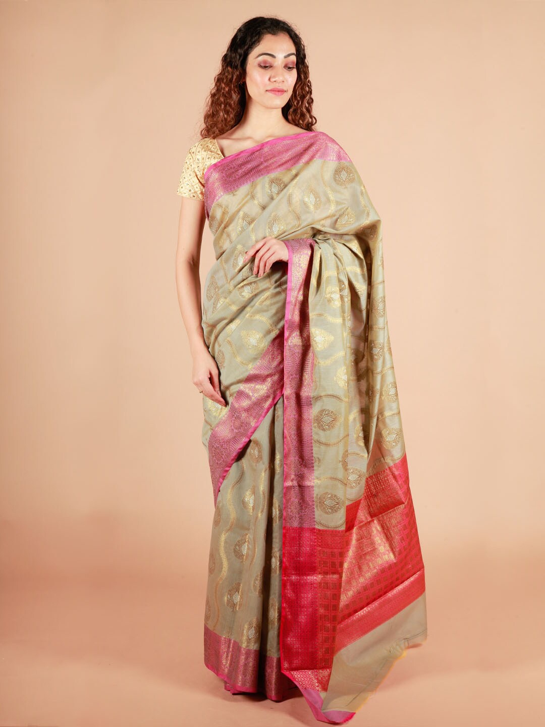 

ReshaWeaves Woven Design Zari Pure Cotton Banarasi Saree, Grey