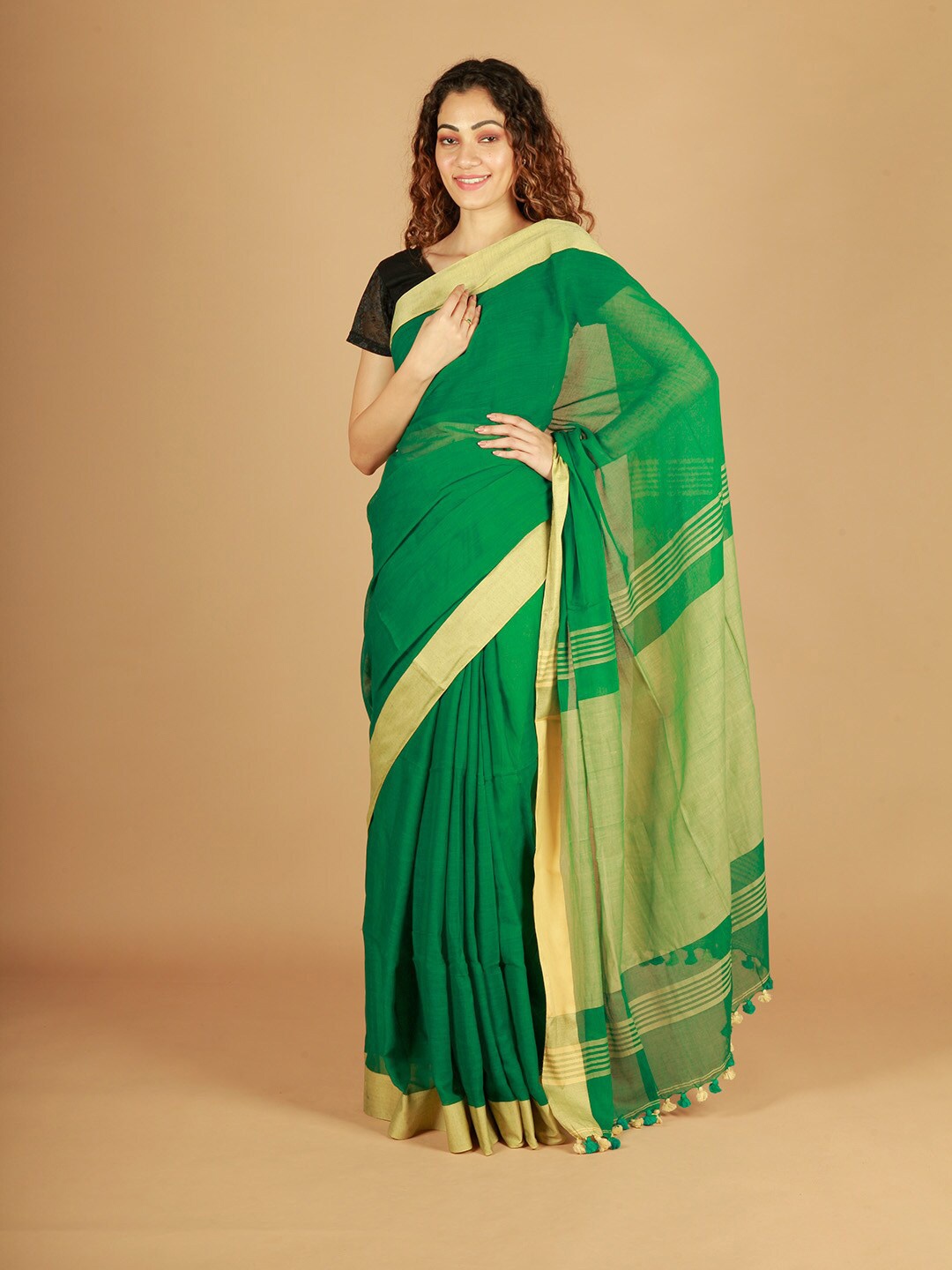 

ReshaWeaves Pure Cotton Saree, Green