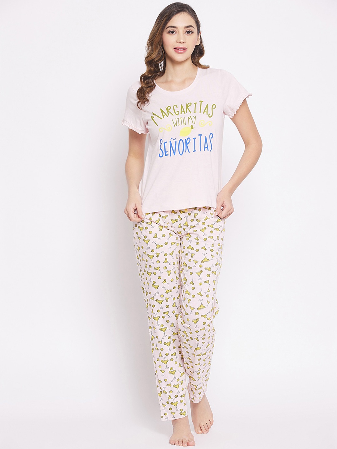 

Clovia Women 2 Pieces Printed Night suit, Pink