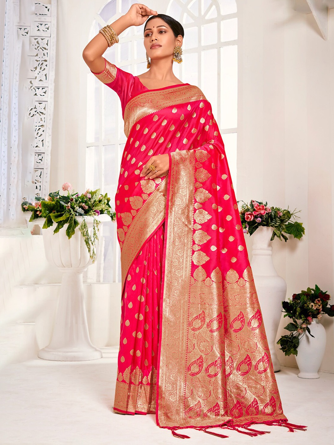 

Exclusiva Ethnic Motifs Zari Silk Blend Banarasi Saree, Pink